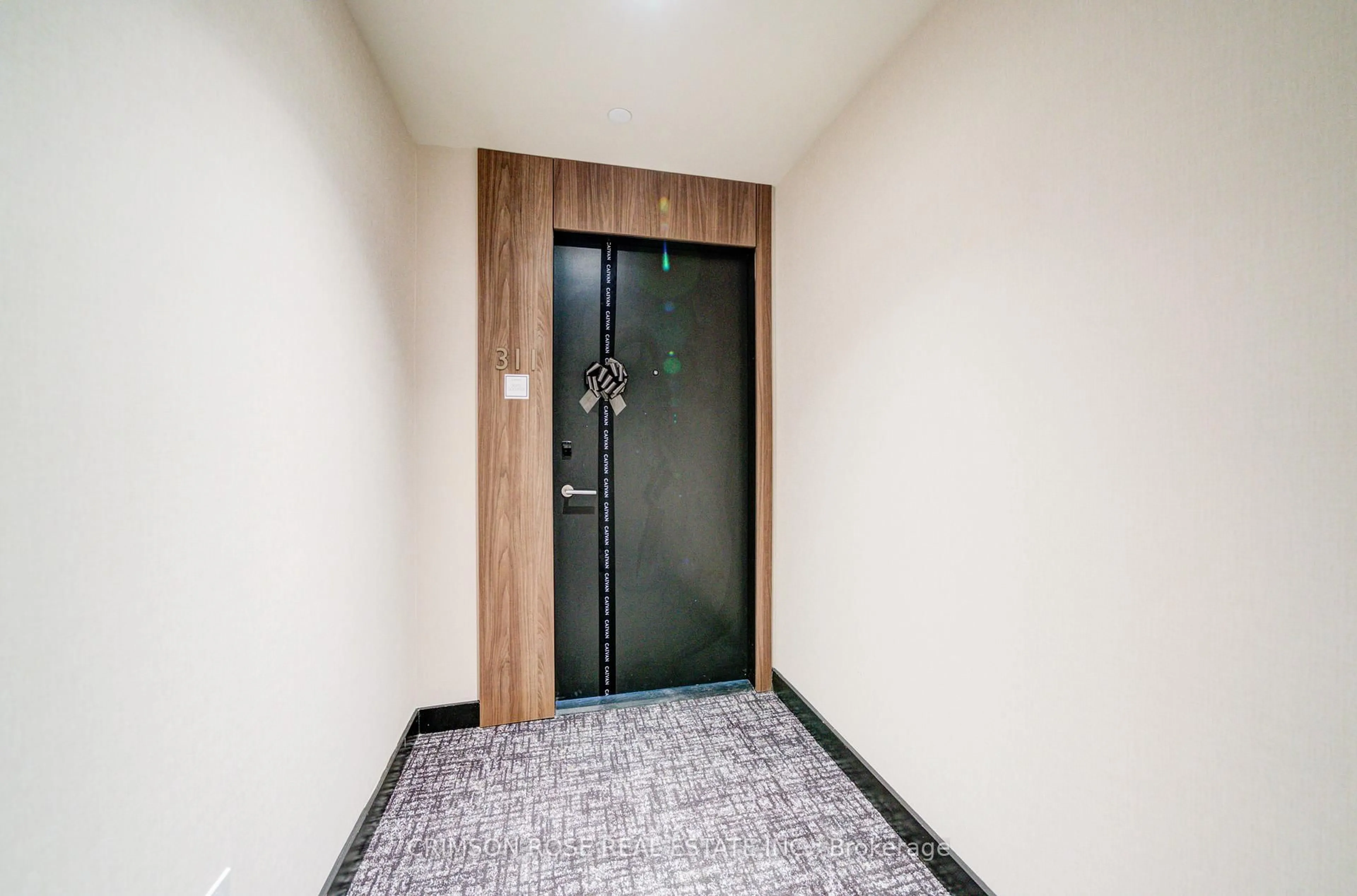 Indoor foyer for 2501 SAW WHET Blvd #311, Oakville Ontario L6M 5N2