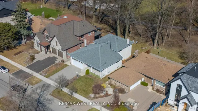 Additional property image - 28 Braywin Dr