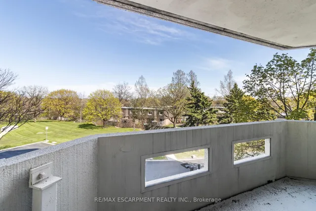 Additional property image - 5070 Pinedale Ave Unit 302