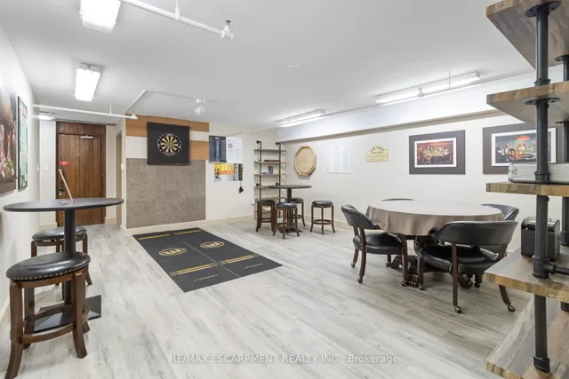 Additional property image - 5070 Pinedale Ave Unit 302