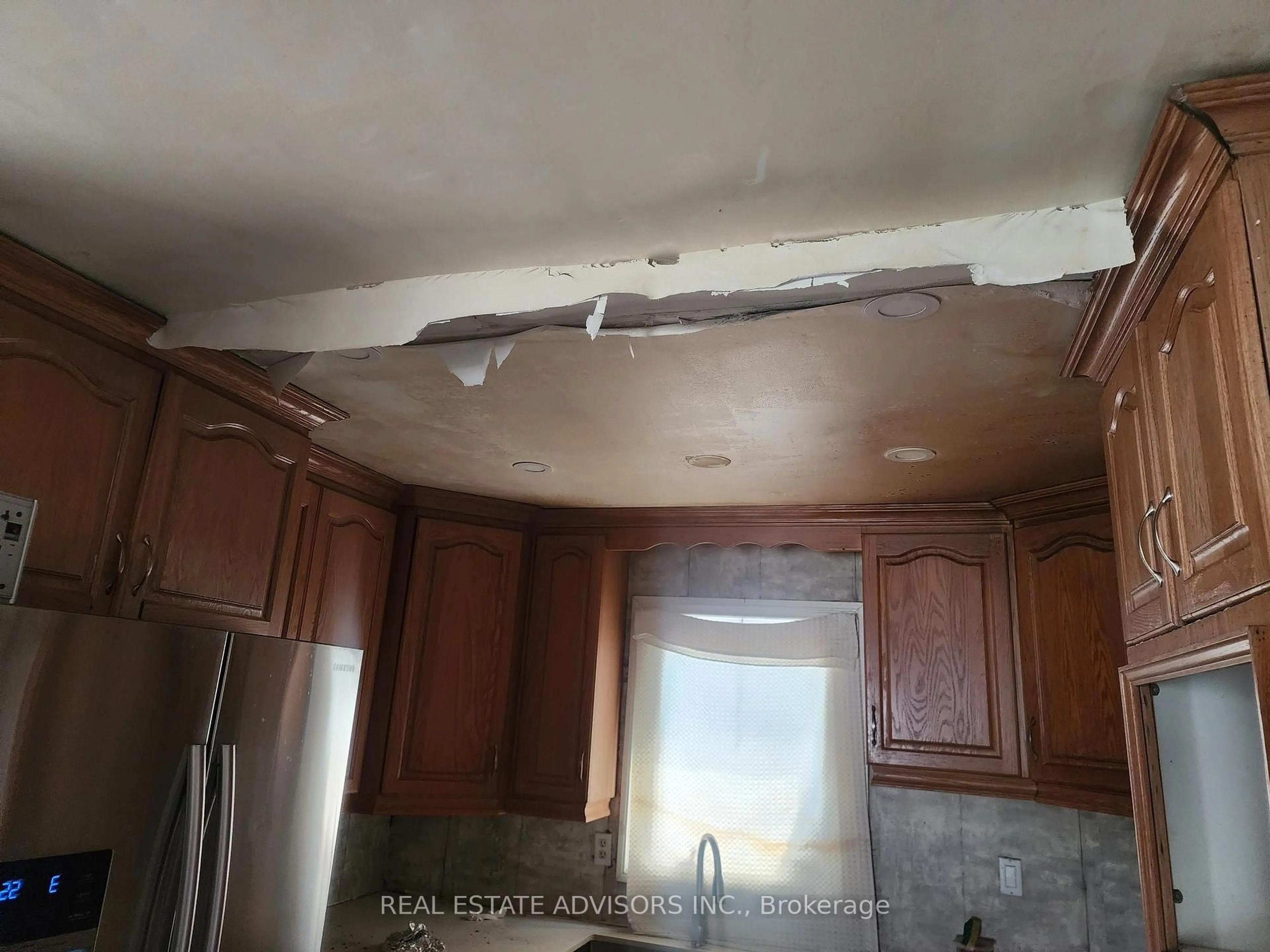 A pic of a room for 19 Horseshoe Crt, Brampton Ontario L6S 1S1