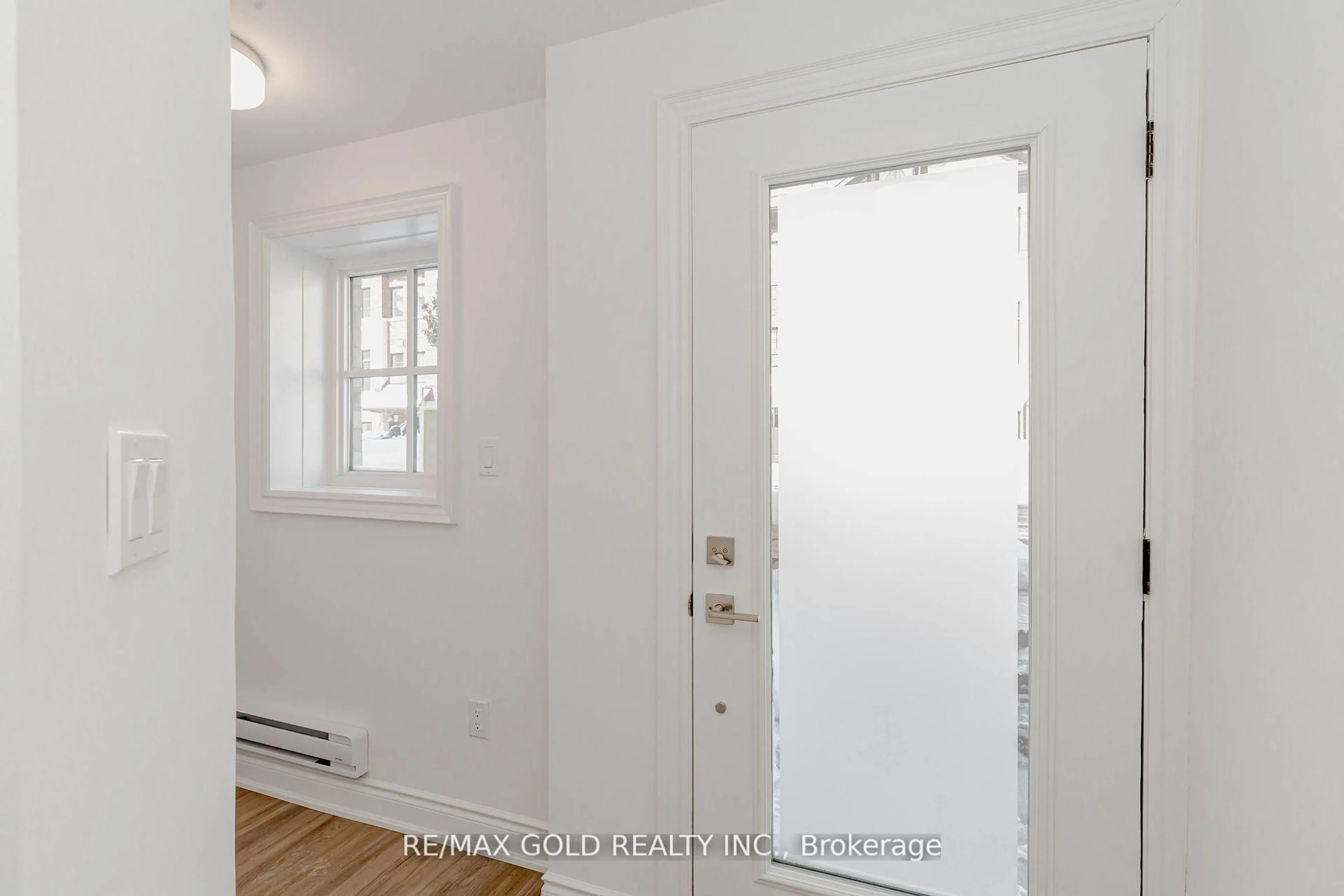 Indoor entryway for 55 Lunar Cres #151, Mississauga Ontario L5M 2R2