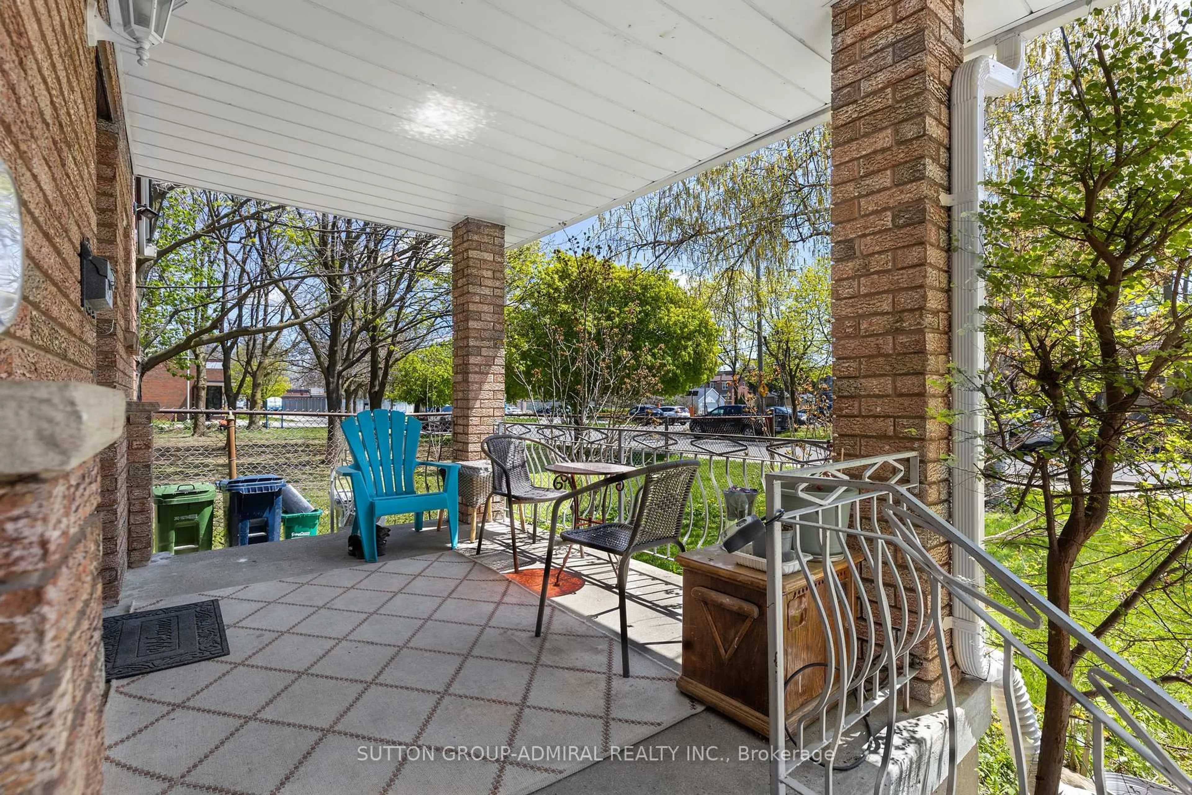 Patio, unknown for 1052 Glengrove Ave, Toronto Ontario M6B 2K2