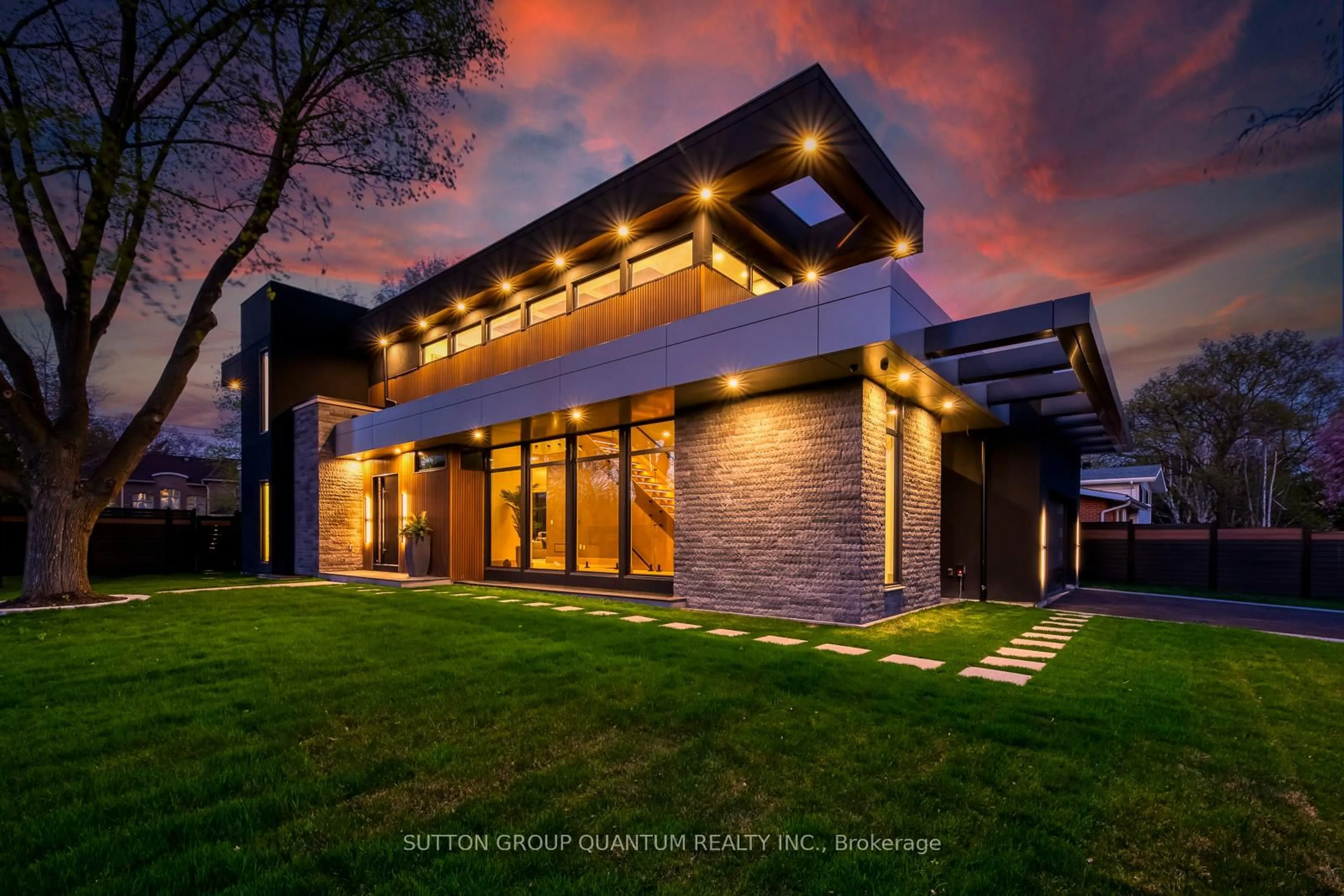 Home with brick exterior material, building for 1430 Hixon St, Oakville Ontario L6L 1S1