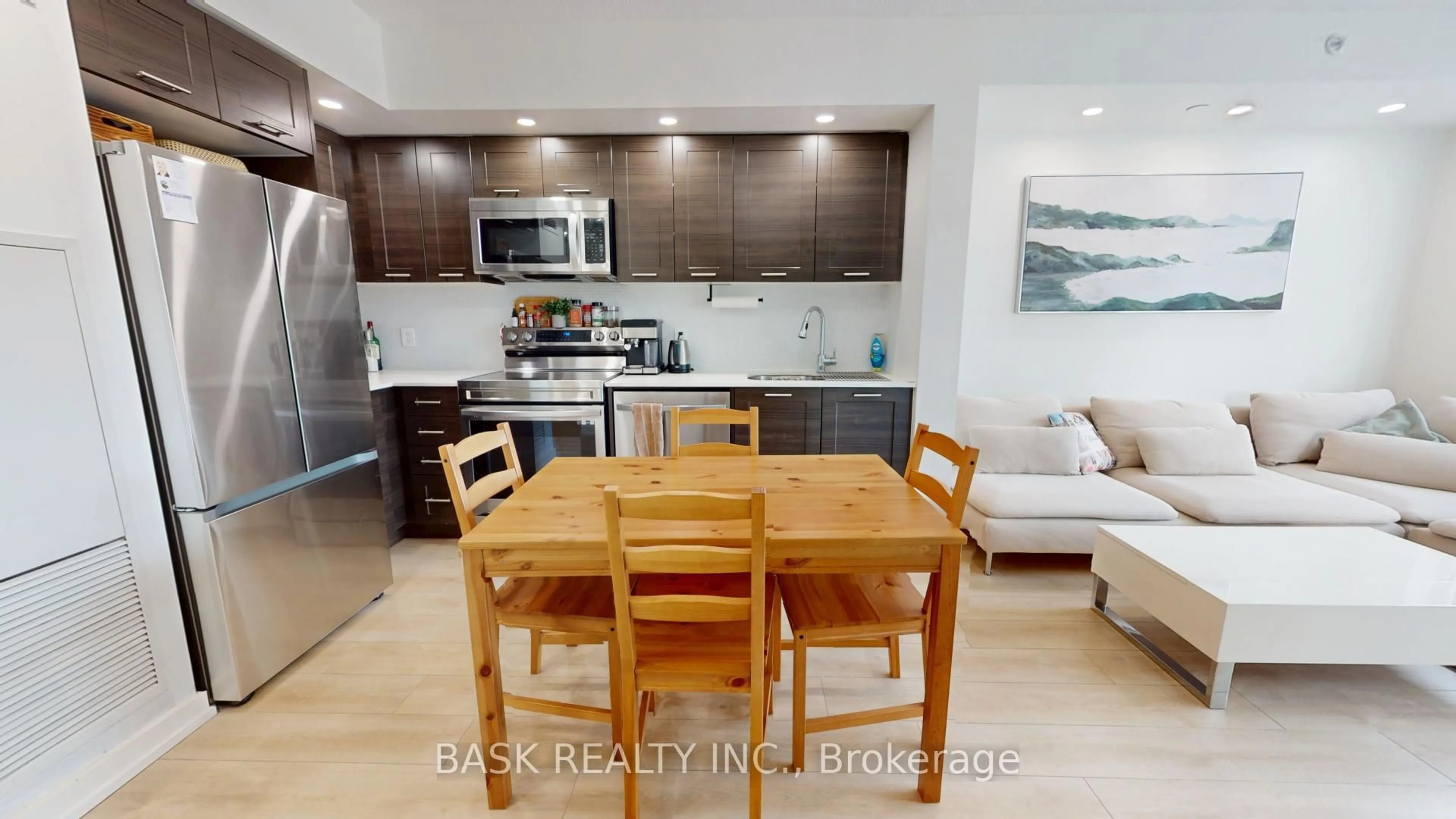 Open concept kitchen, wood/laminate floor for 2220 Lake Shore Blvd #406, Toronto Ontario M8V 0C1