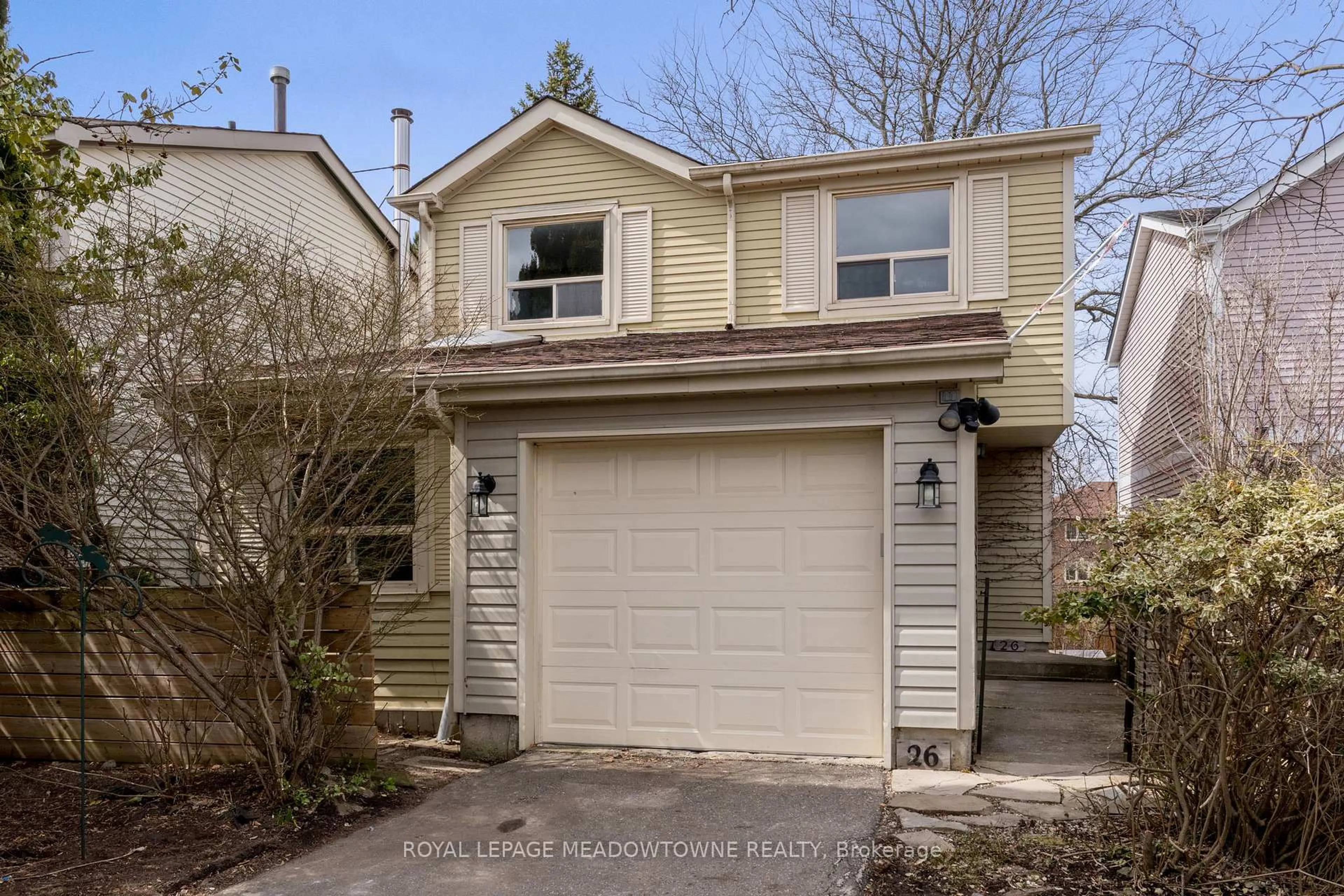 Home with vinyl exterior material, street for 26 Monterey Ave, Brampton Ontario L6Z 1B5