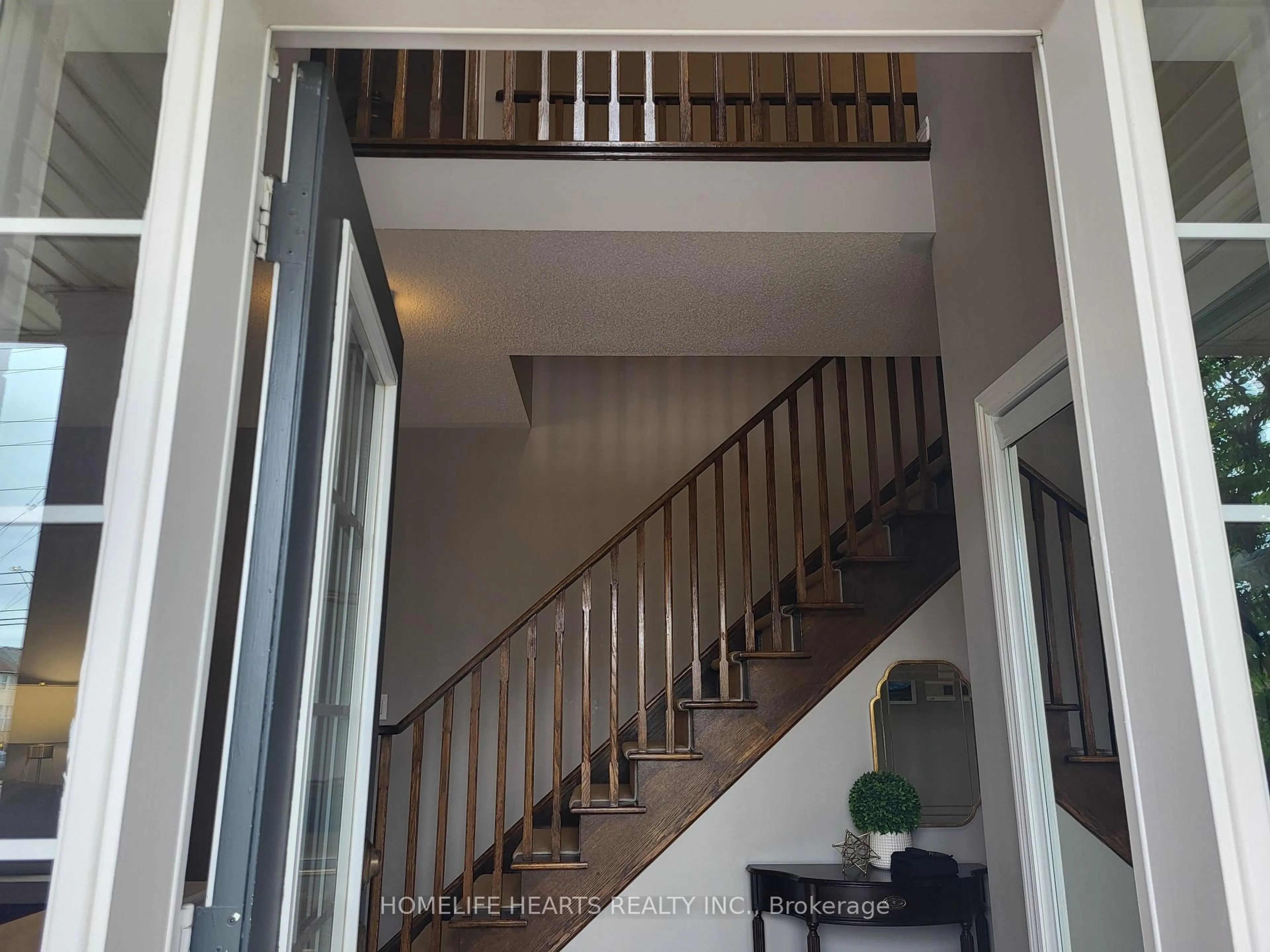 Unknown for 570 Duncan Lane, Milton Ontario L9T 0W1