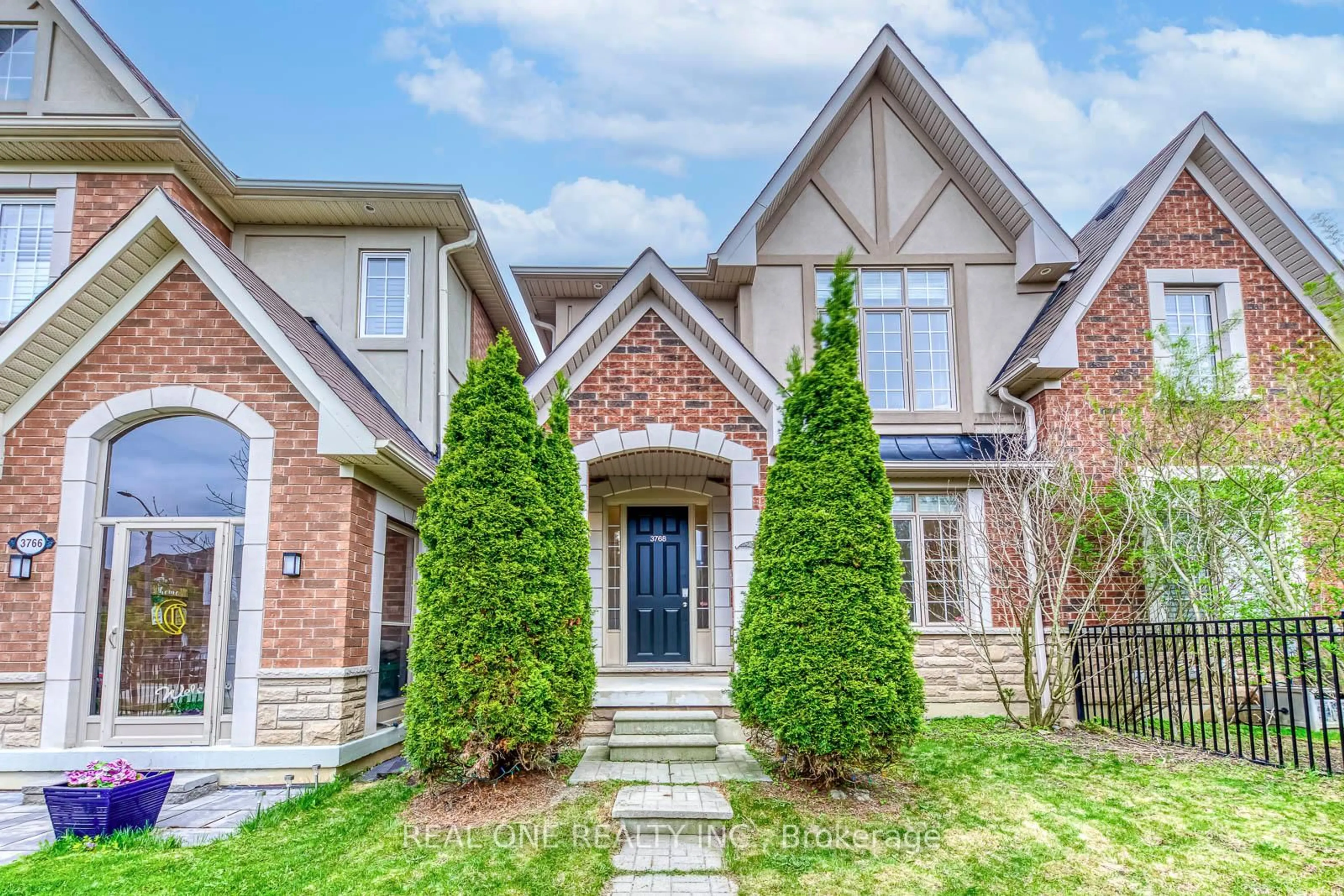 Home with brick exterior material, street for 3768 Nightstar Dr, Mississauga Ontario L5M 8A7