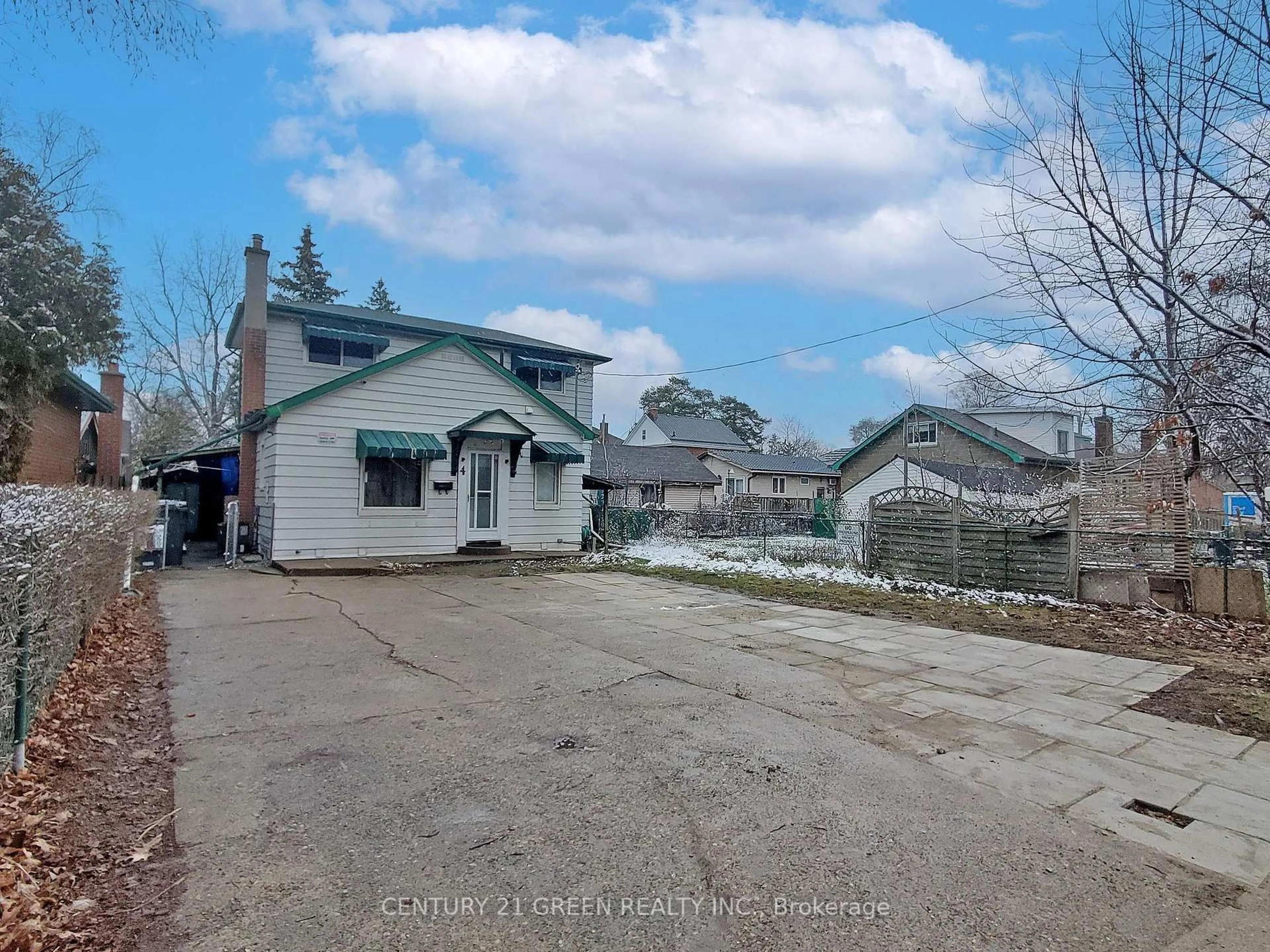 A pic from outside/outdoor area/front of a property/back of a property/a pic from drone, street for 4 Mcmurchy Ave, Brampton Ontario L6Y 1X9