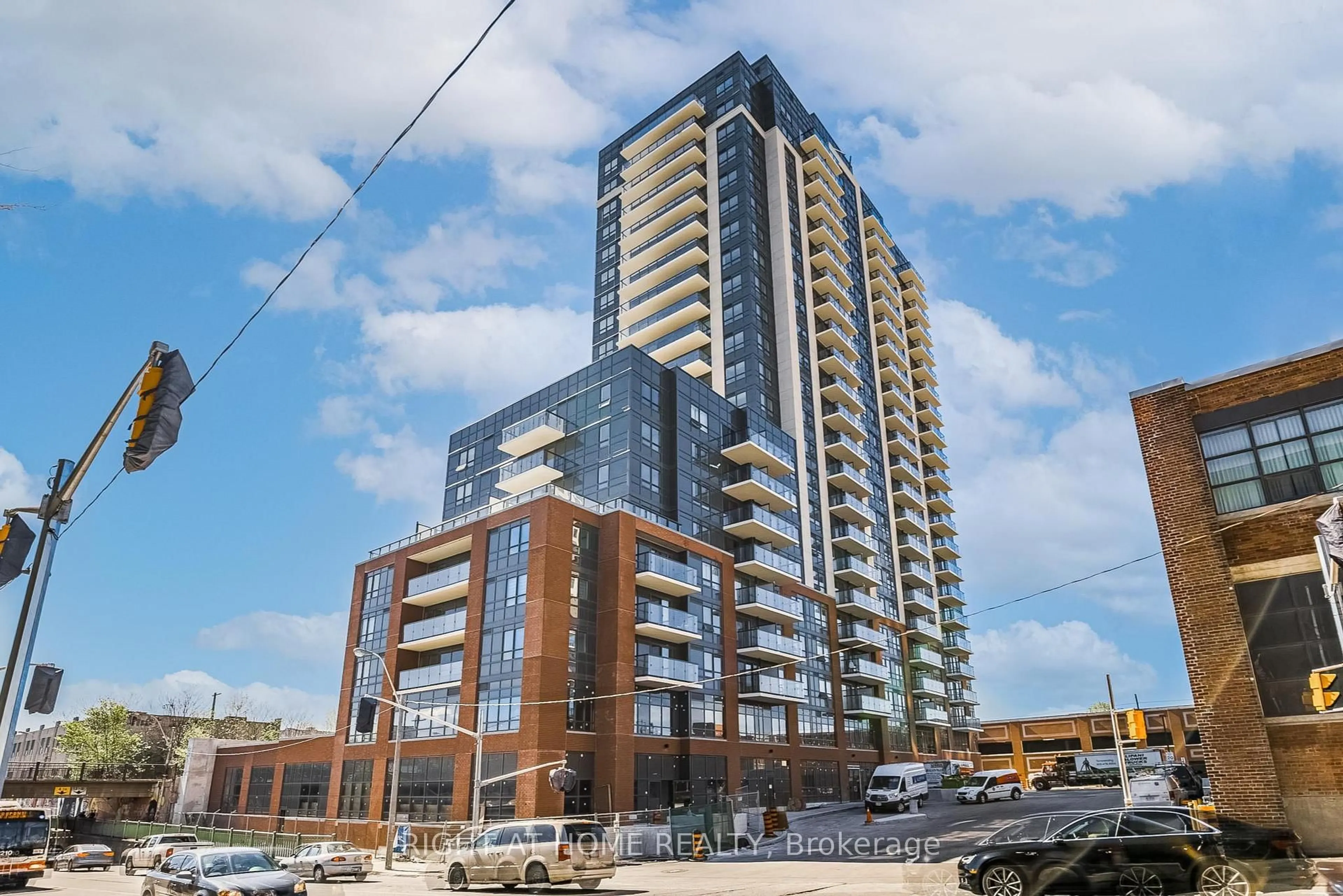 Unknown for 1420 Dupont St #708, Toronto Ontario M6H 0C2