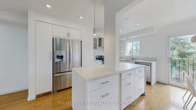 Additional property image - 371 Fairgate Way