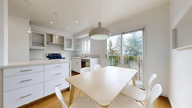 Additional property image - 371 Fairgate Way