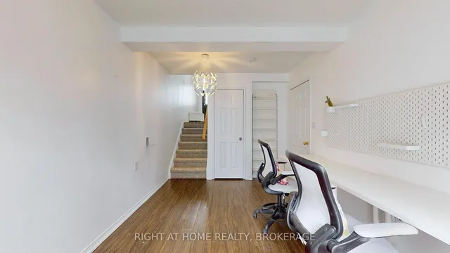 Additional property image - 371 Fairgate Way