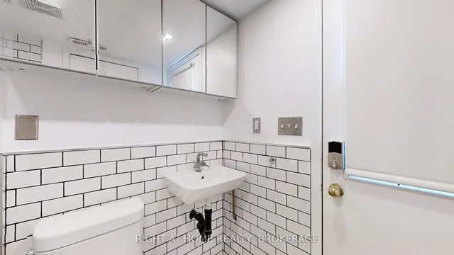 Additional property image - 371 Fairgate Way