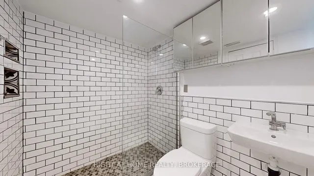 Additional property image - 371 Fairgate Way