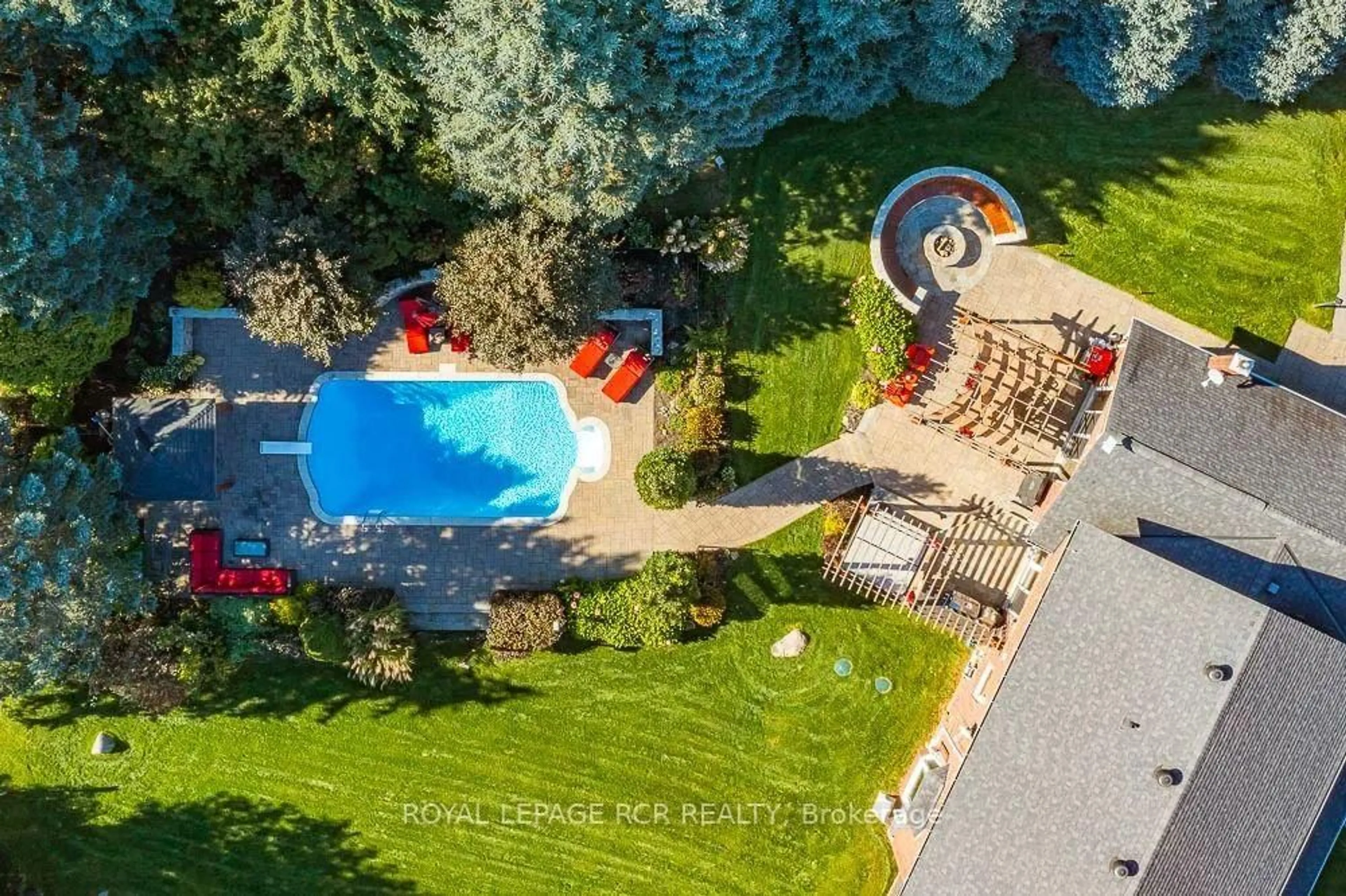 A pic from outside/outdoor area/front of a property/back of a property/a pic from drone, unknown for 17882 Horseshoe Hill Rd, Caledon Ontario L7K 2B1