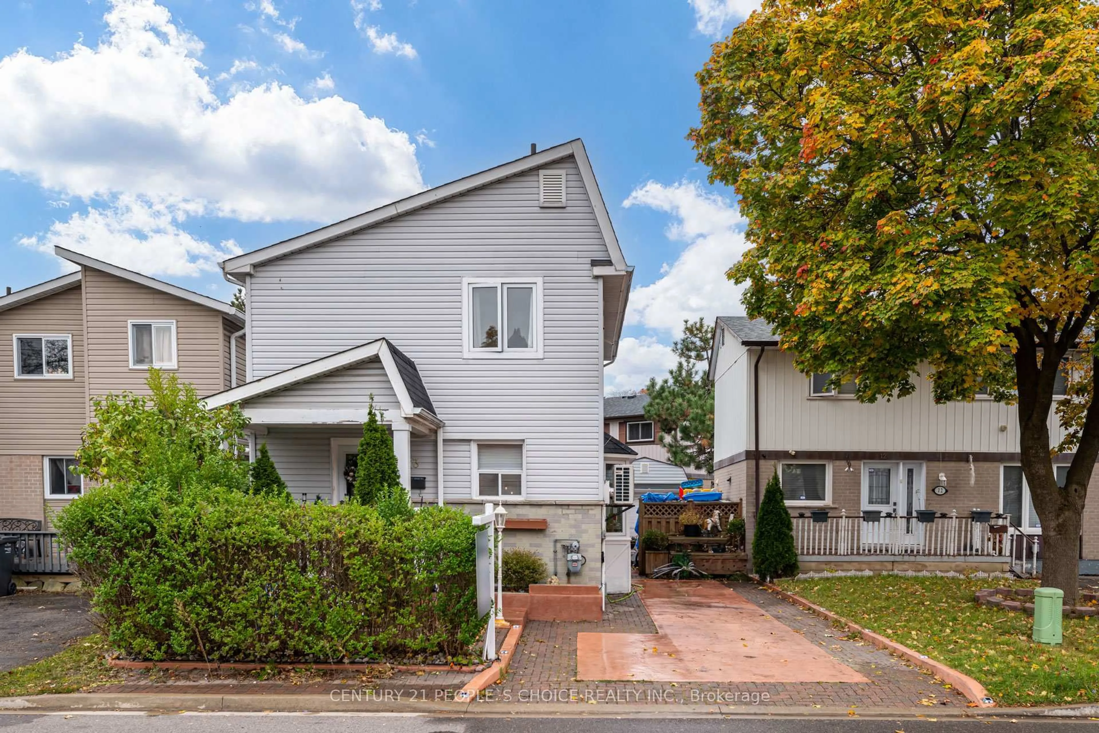 Home with vinyl exterior material, street for 13 Jeffrey St, Brampton Ontario L6S 2M9