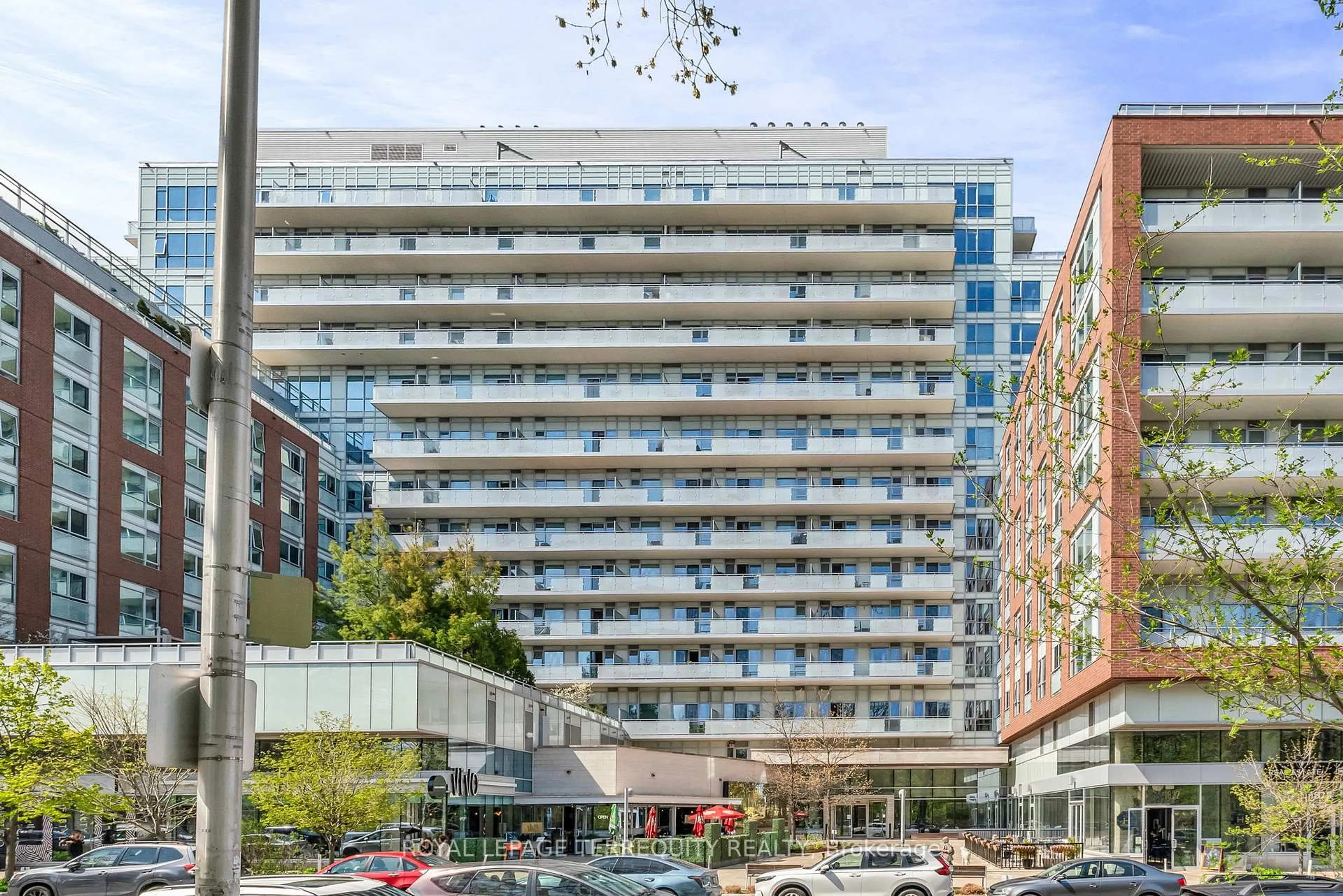 Unknown for 1830 Bloor St #701, Toronto Ontario M6P 0A2