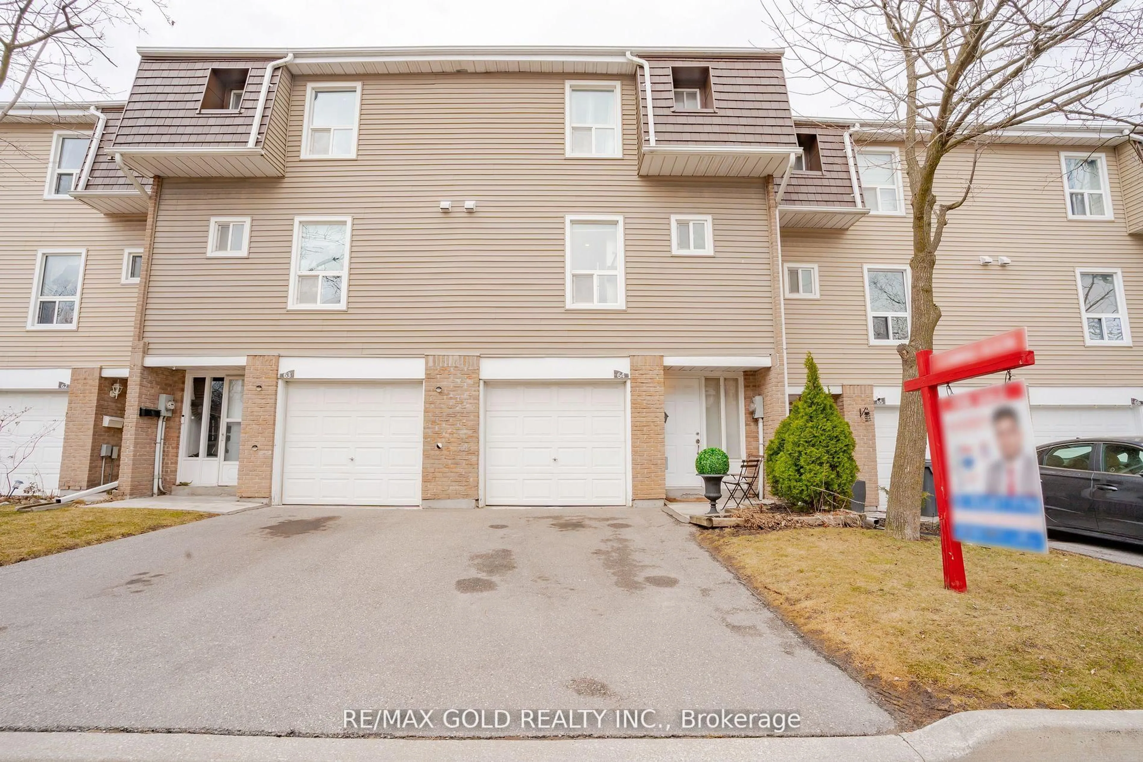 Unknown for 64 Enmount Dr, Brampton Ontario L6T 4C9