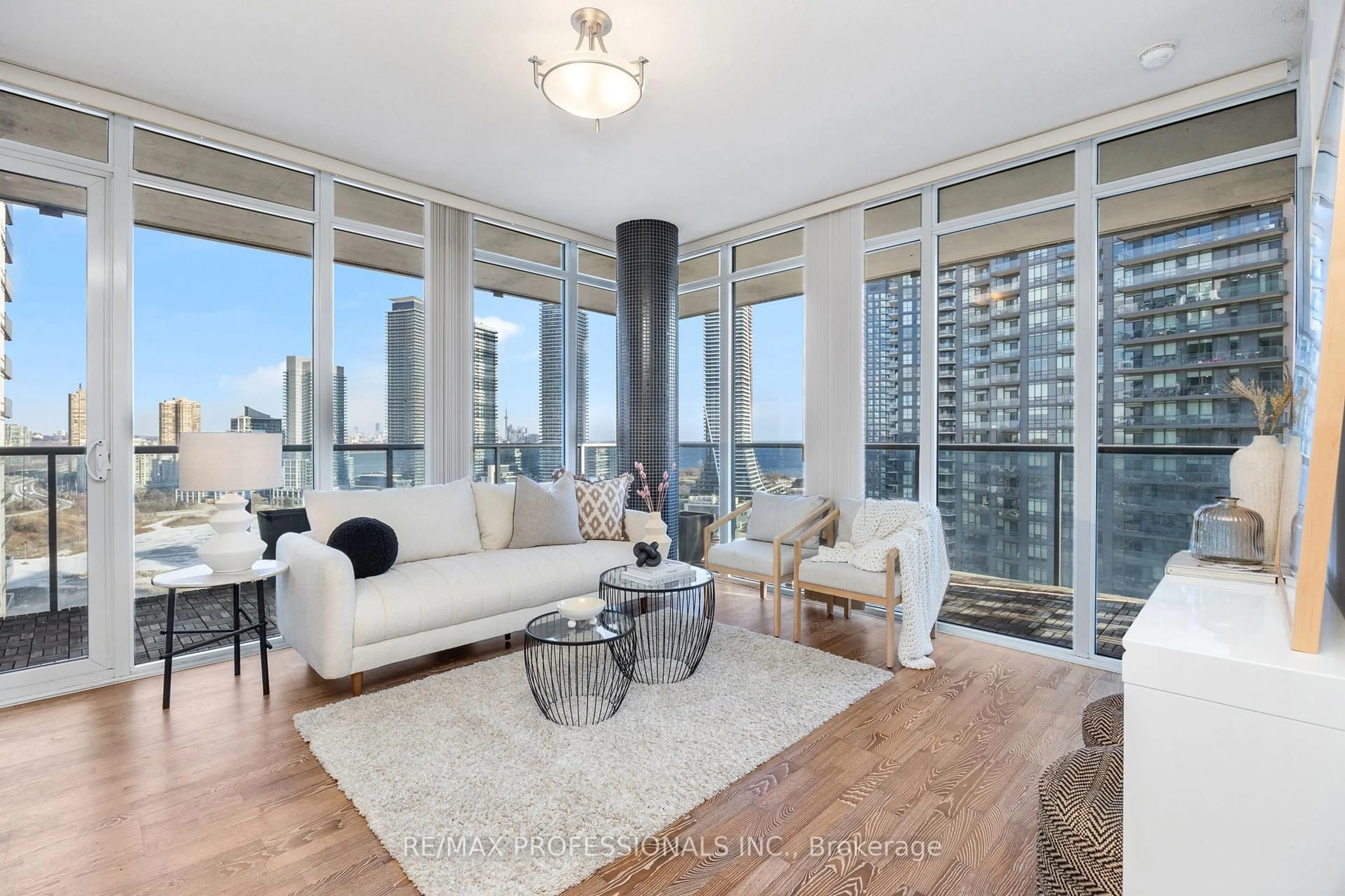 Living room with furniture, unknown for 88 Park Lawn Rd #2208, Toronto Ontario M8Y 0B5