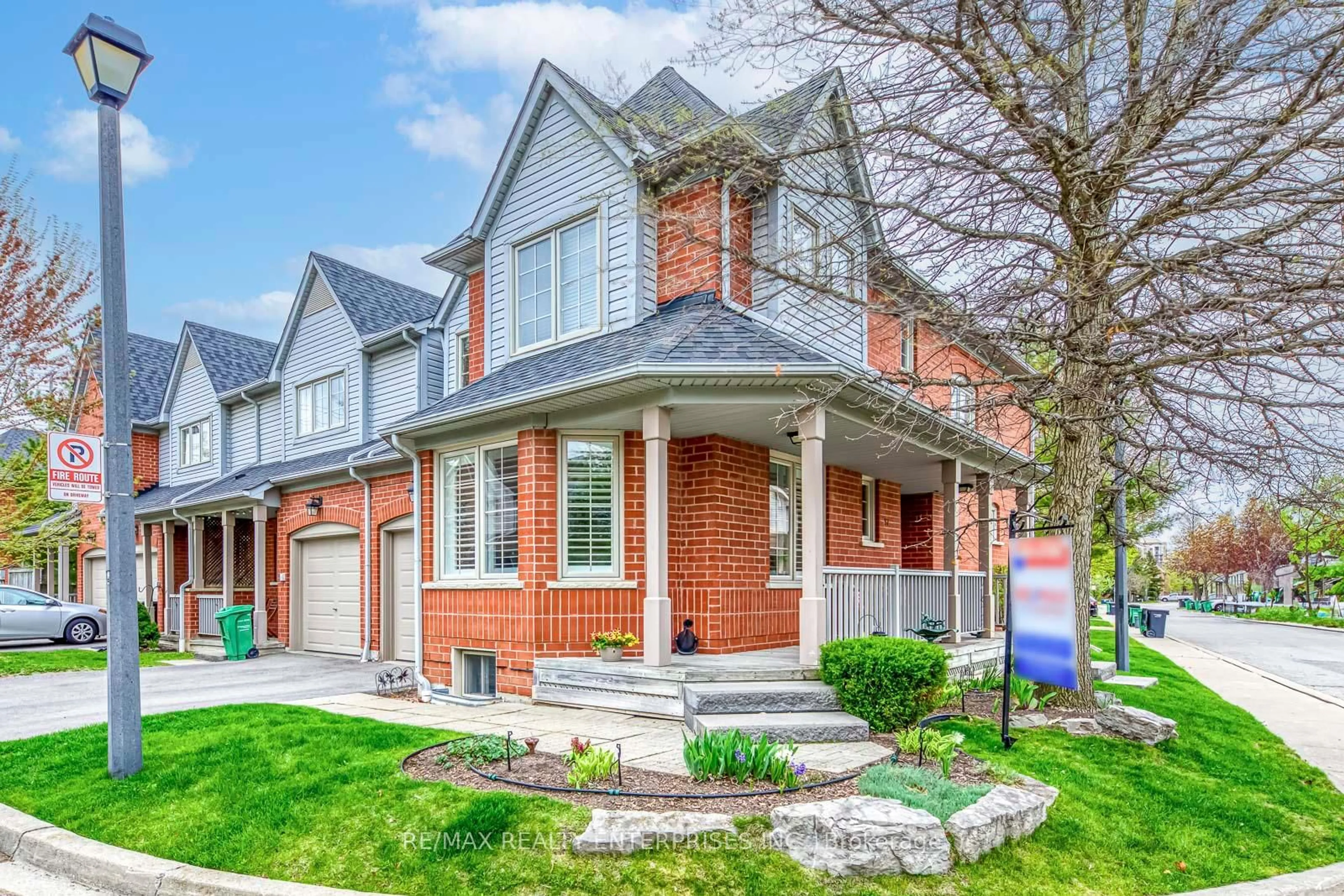 Home with brick exterior material, street for 5223 Fairford Cres #57, Mississauga Ontario L5V 2M6