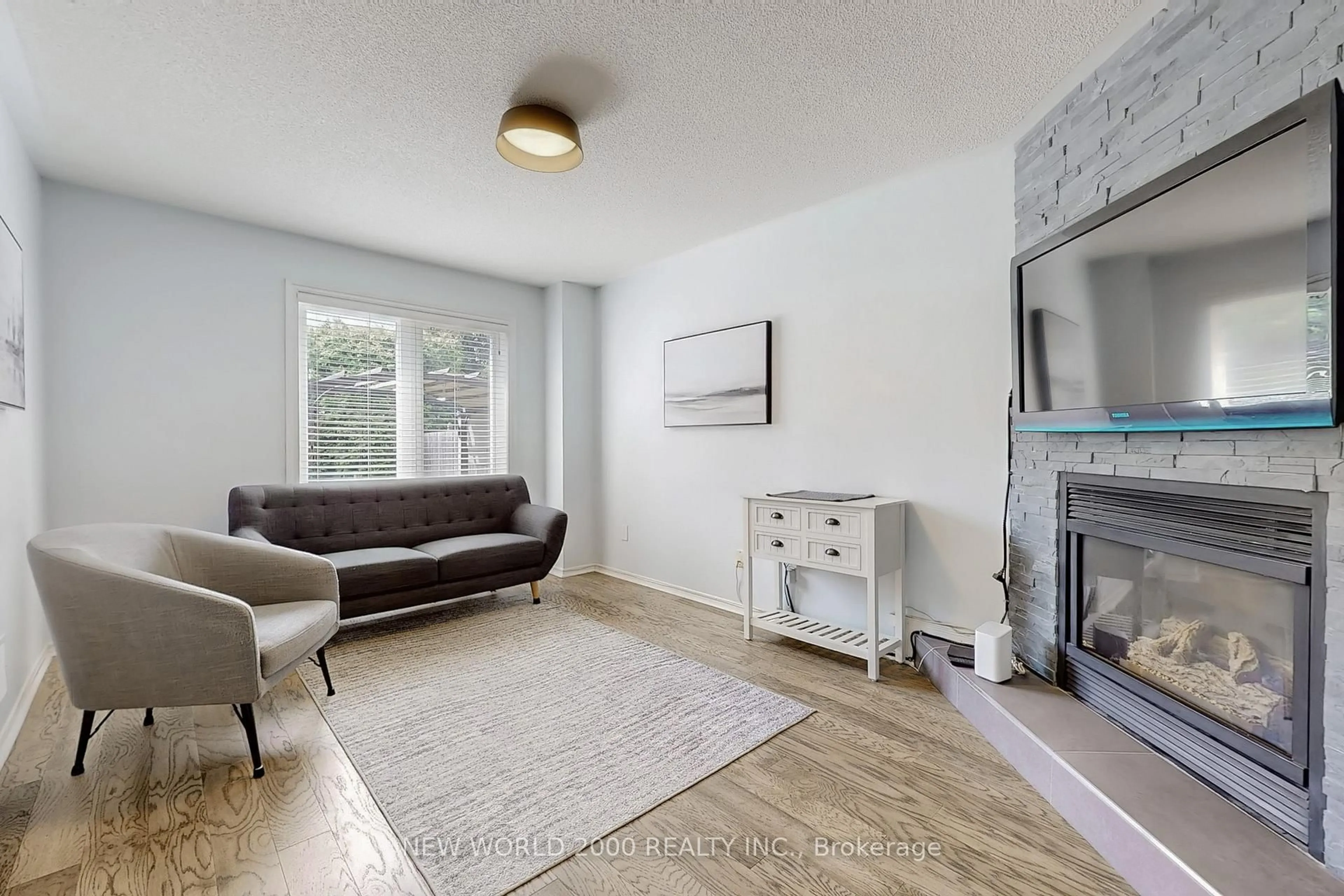 Living room with furniture, unknown for 5348 Longhorn Tr, Mississauga Ontario L4Z 3G2