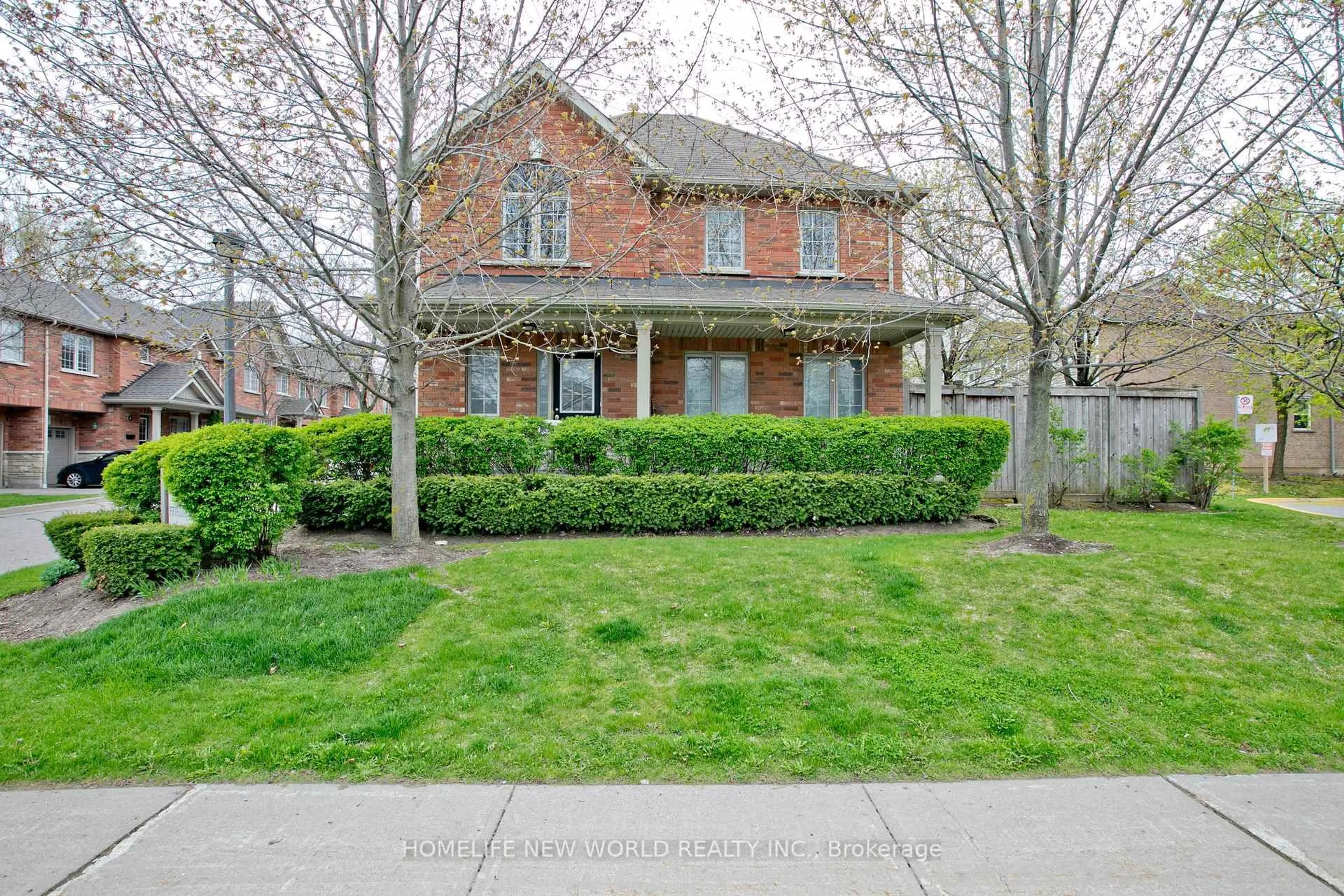 Home with brick exterior material, street for 3040 Fifth Line #1, Mississauga Ontario L5L 0A4