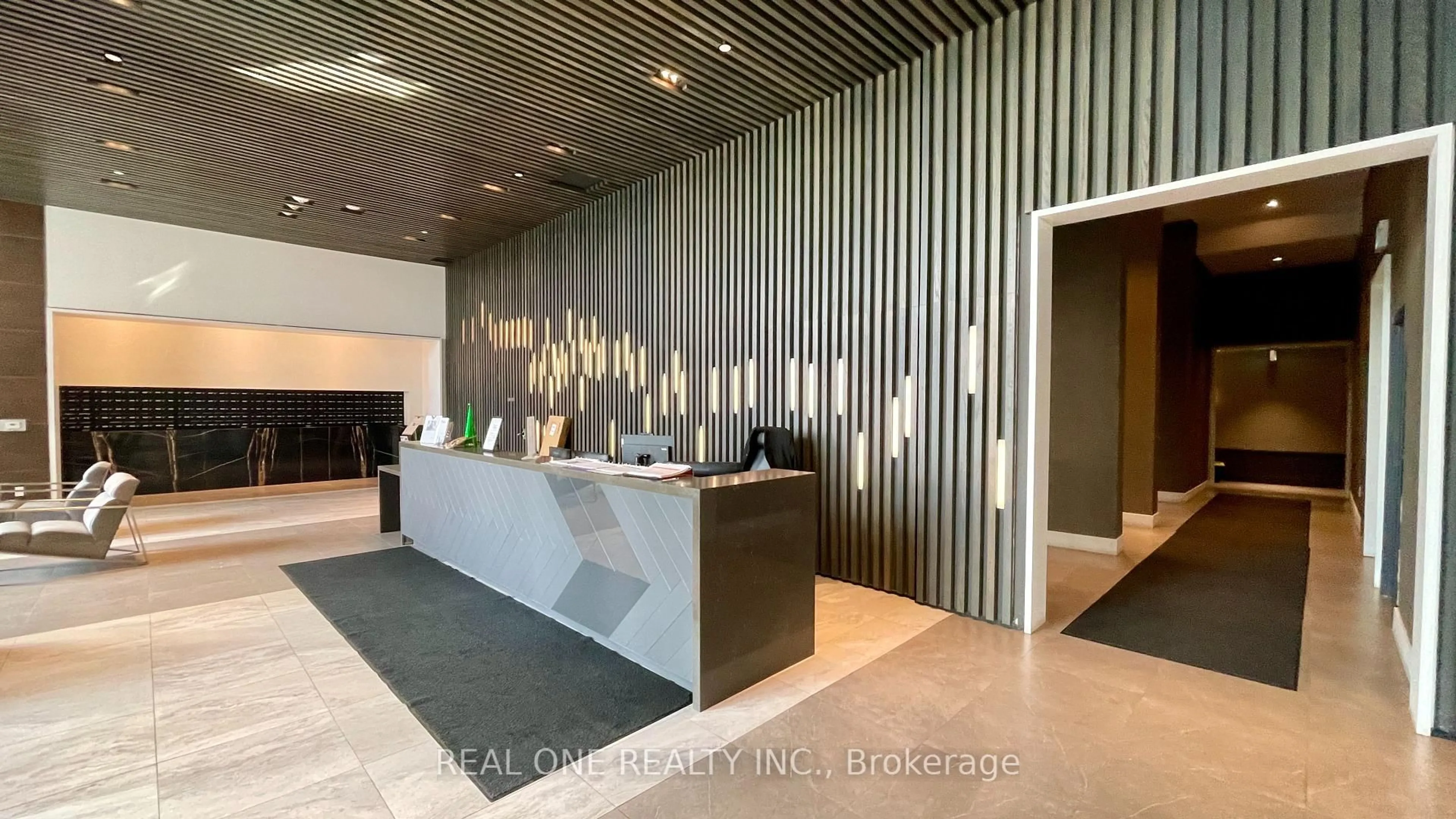 Lobby for 2485 Taunton Rd #351, Oakville Ontario L6H 3R8