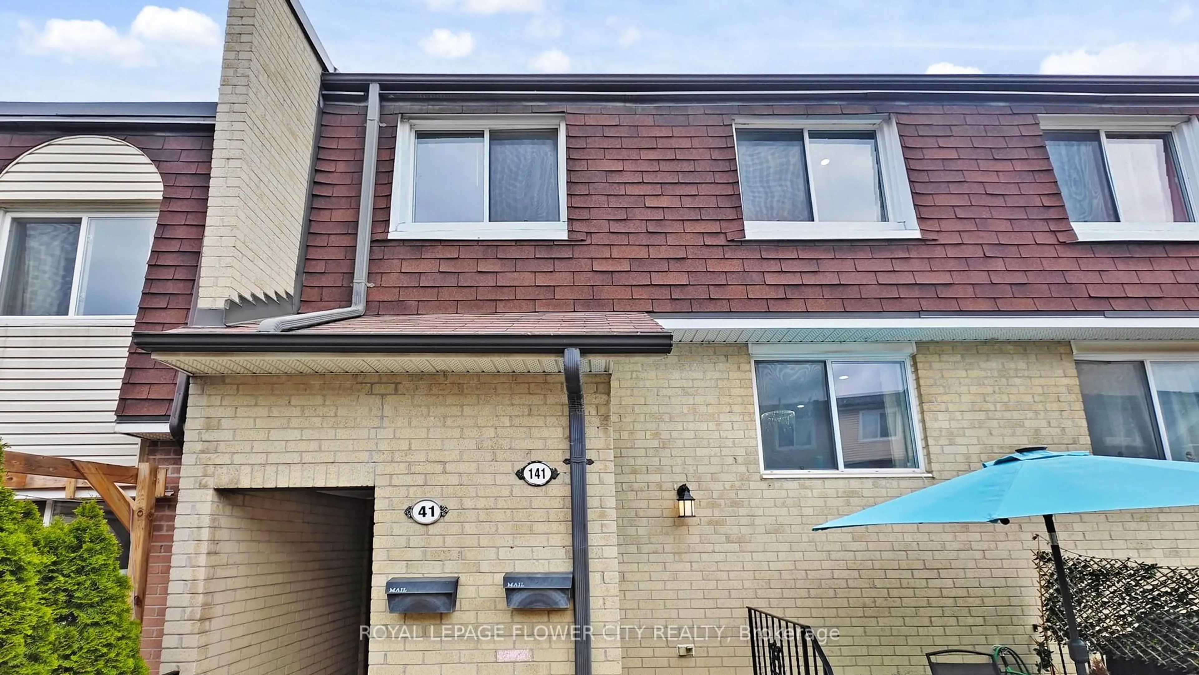 Home with brick exterior material, street for 2170 Bromsgrove Rd #141, Mississauga Ontario L5J 4J2