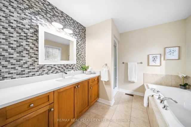 Additional image 17 of 5449 Valleyhigh Dr