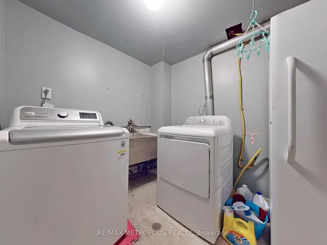 Additional property image - 7033 Netherbrae Rd Unit 8