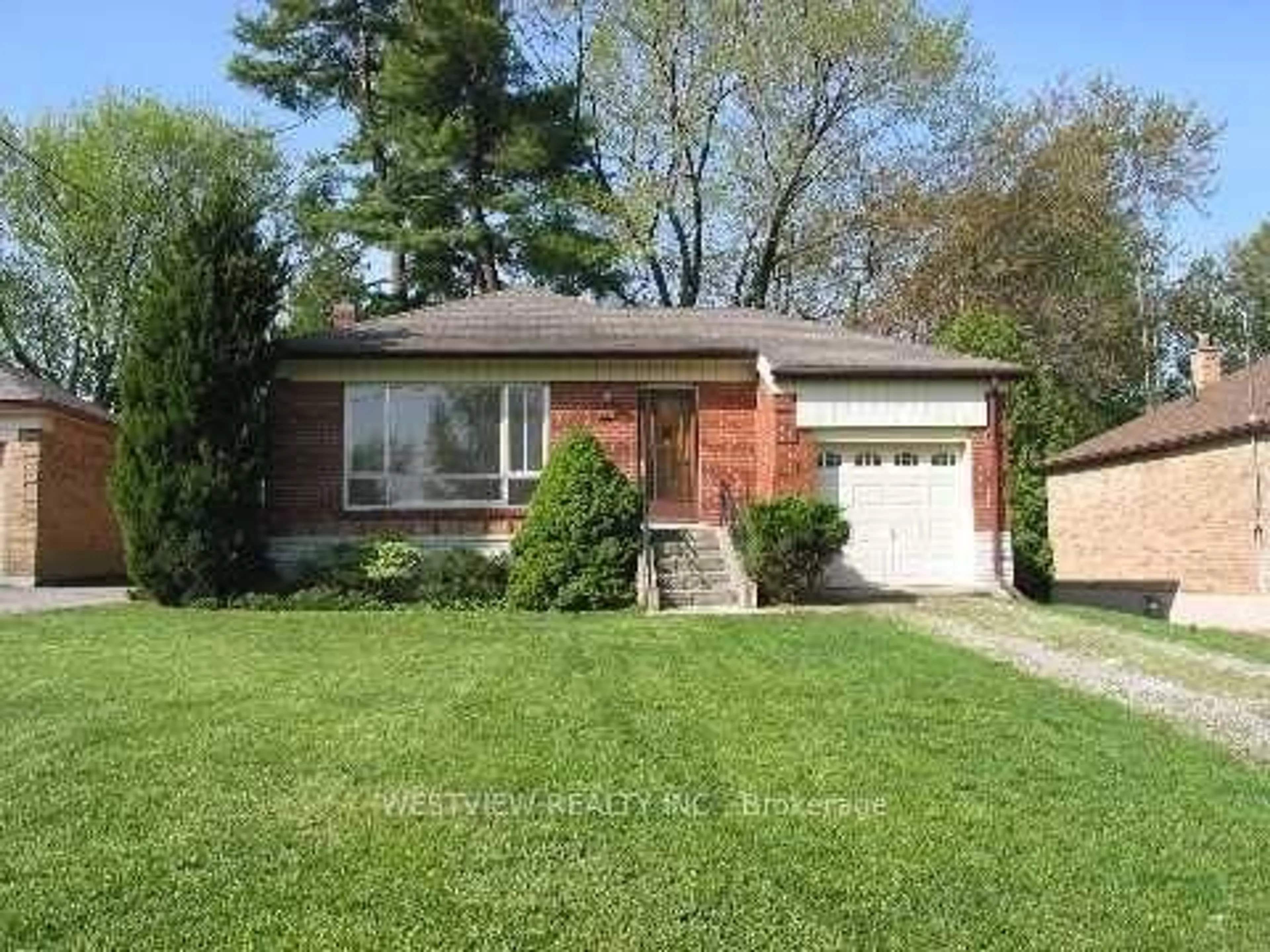Home with brick exterior material, street for 1432 Northaven Dr, Mississauga Ontario L5G 4G2