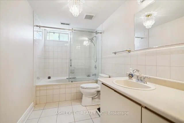 Additional property image - 711 Esprit Cres