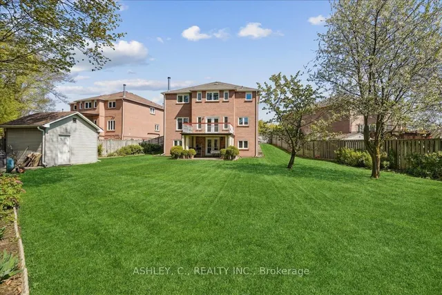 Additional property image - 711 Esprit Cres