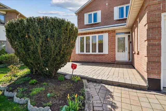 Additional property image - 711 Esprit Cres