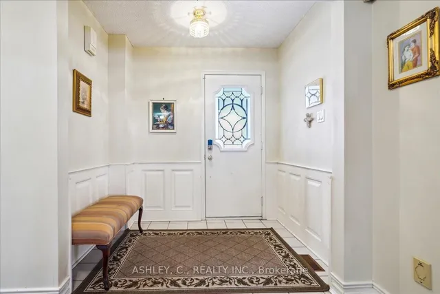 Additional property image - 711 Esprit Cres