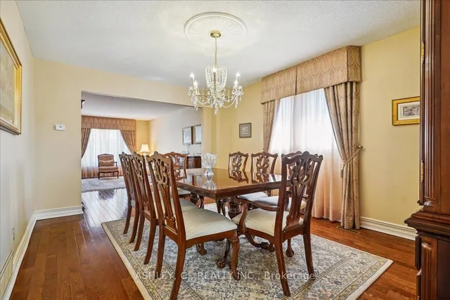 Additional property image - 711 Esprit Cres