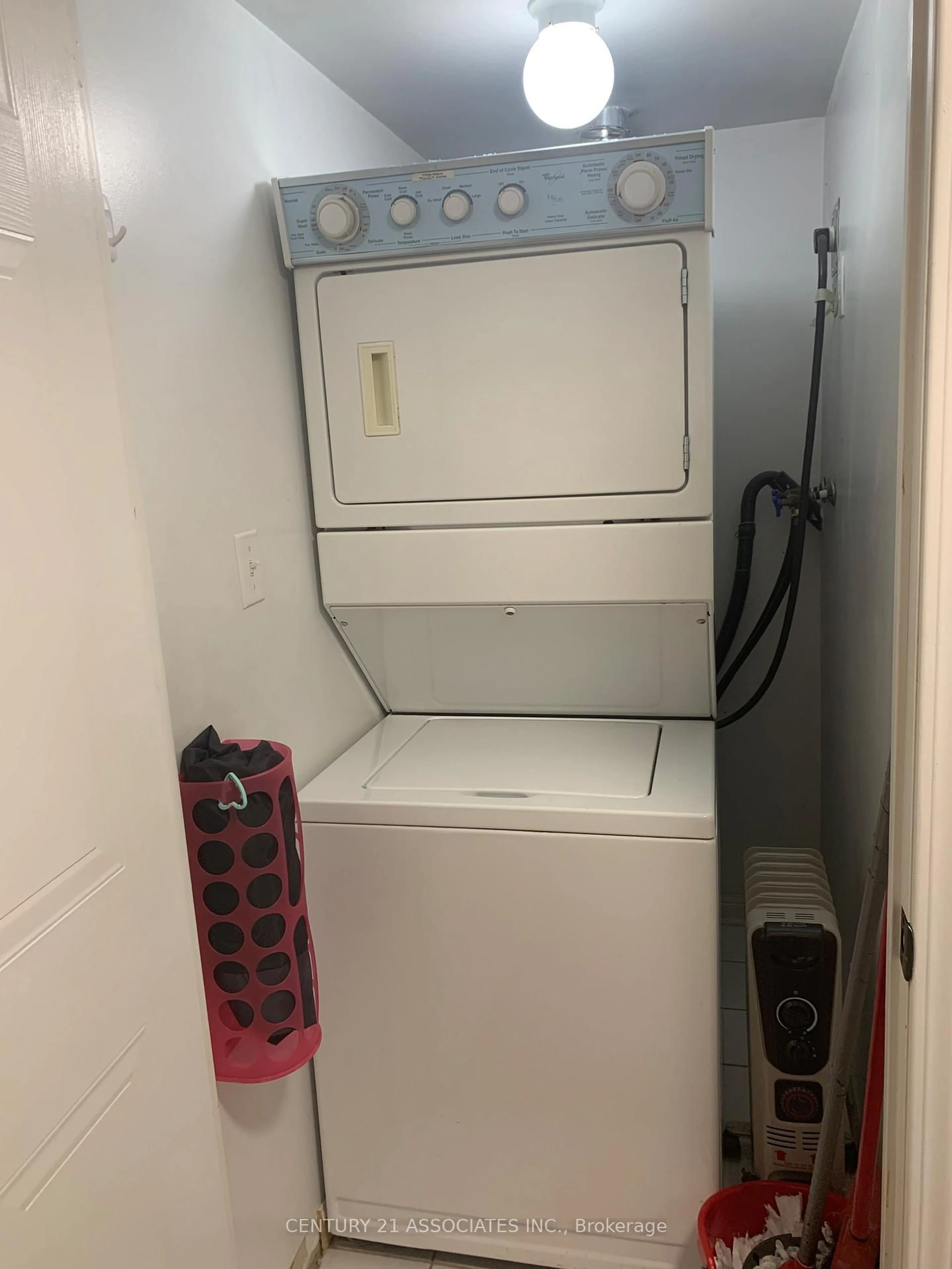 Laundry room for 4620 Guildwood Way #75, Mississauga Ontario L5R 4H4