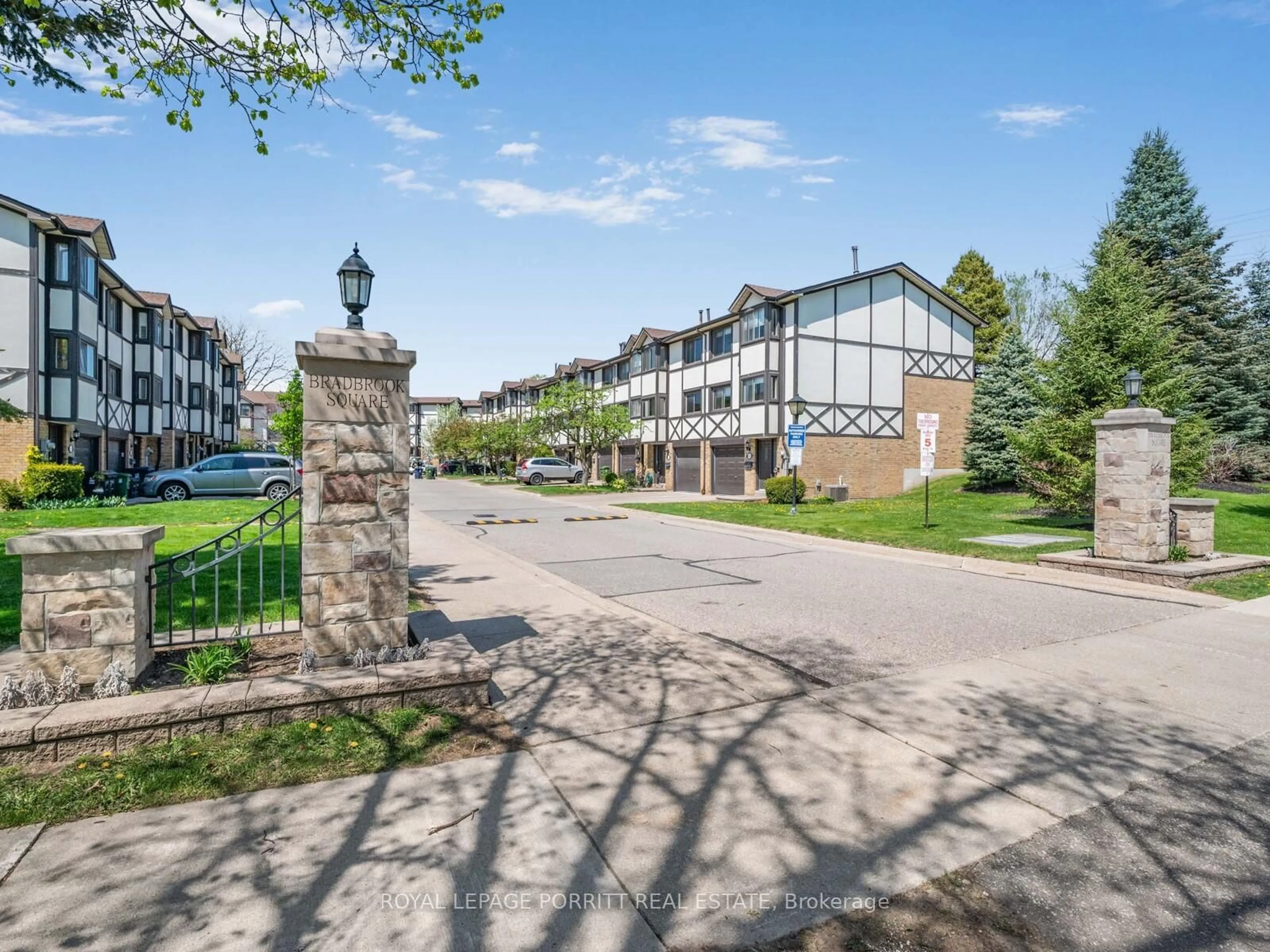 Unknown for 4 Bradbrook Rd #6, Toronto Ontario M8Z 5V3