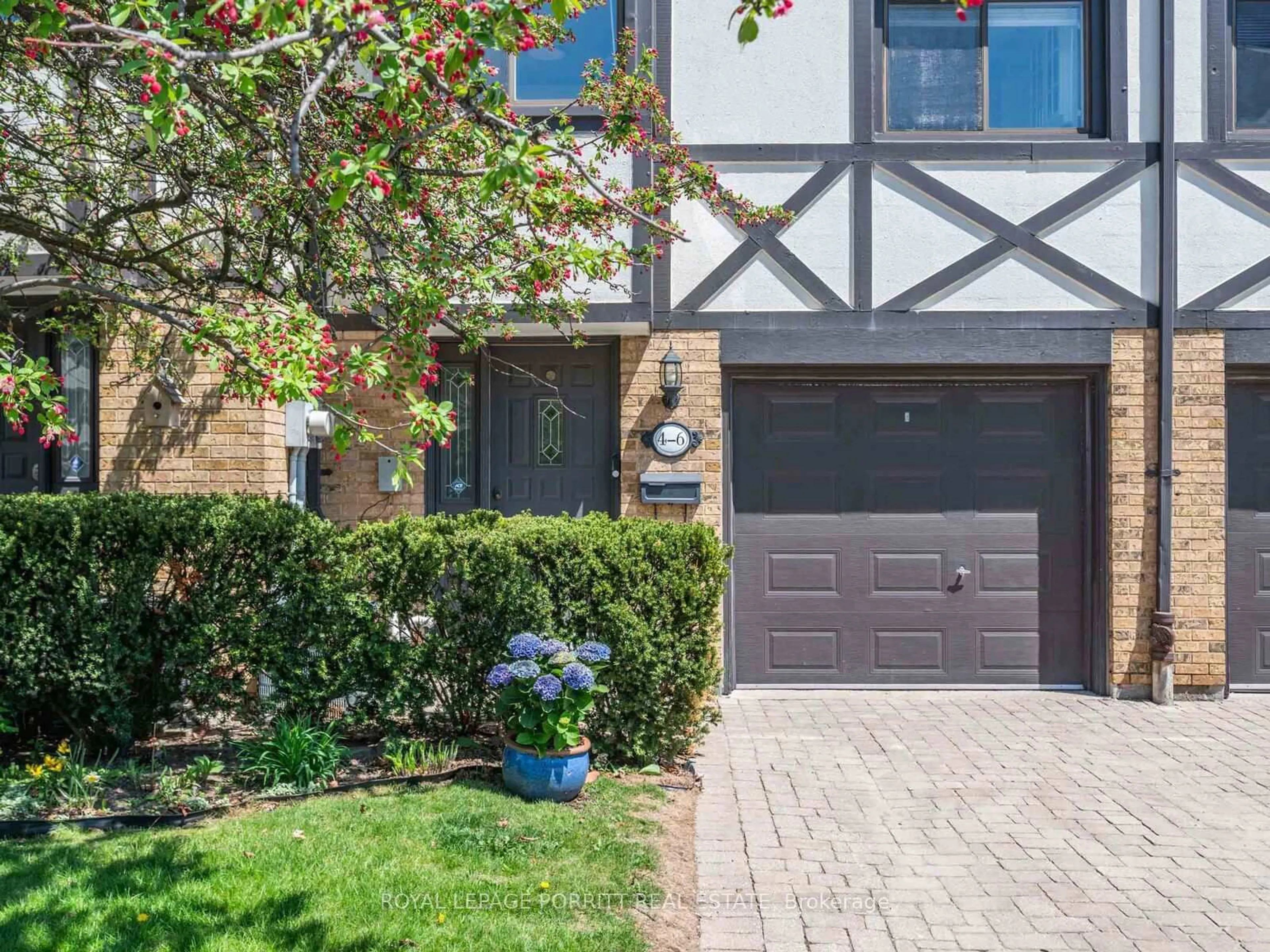 Home with brick exterior material, street for 4 Bradbrook Rd #6, Toronto Ontario M8Z 5V3