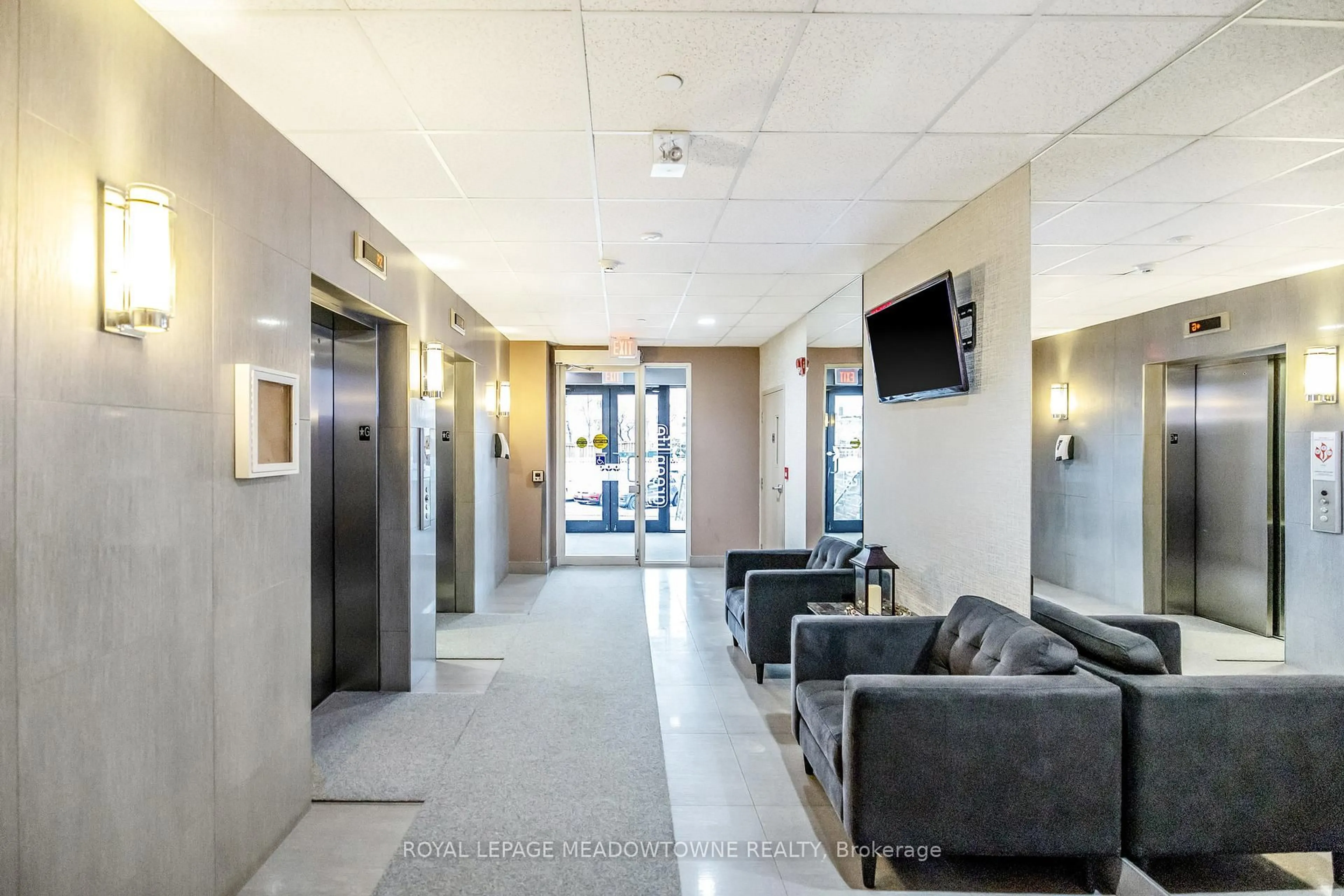 Lobby for 383 Main St #618, Milton Ontario L9T 8K8