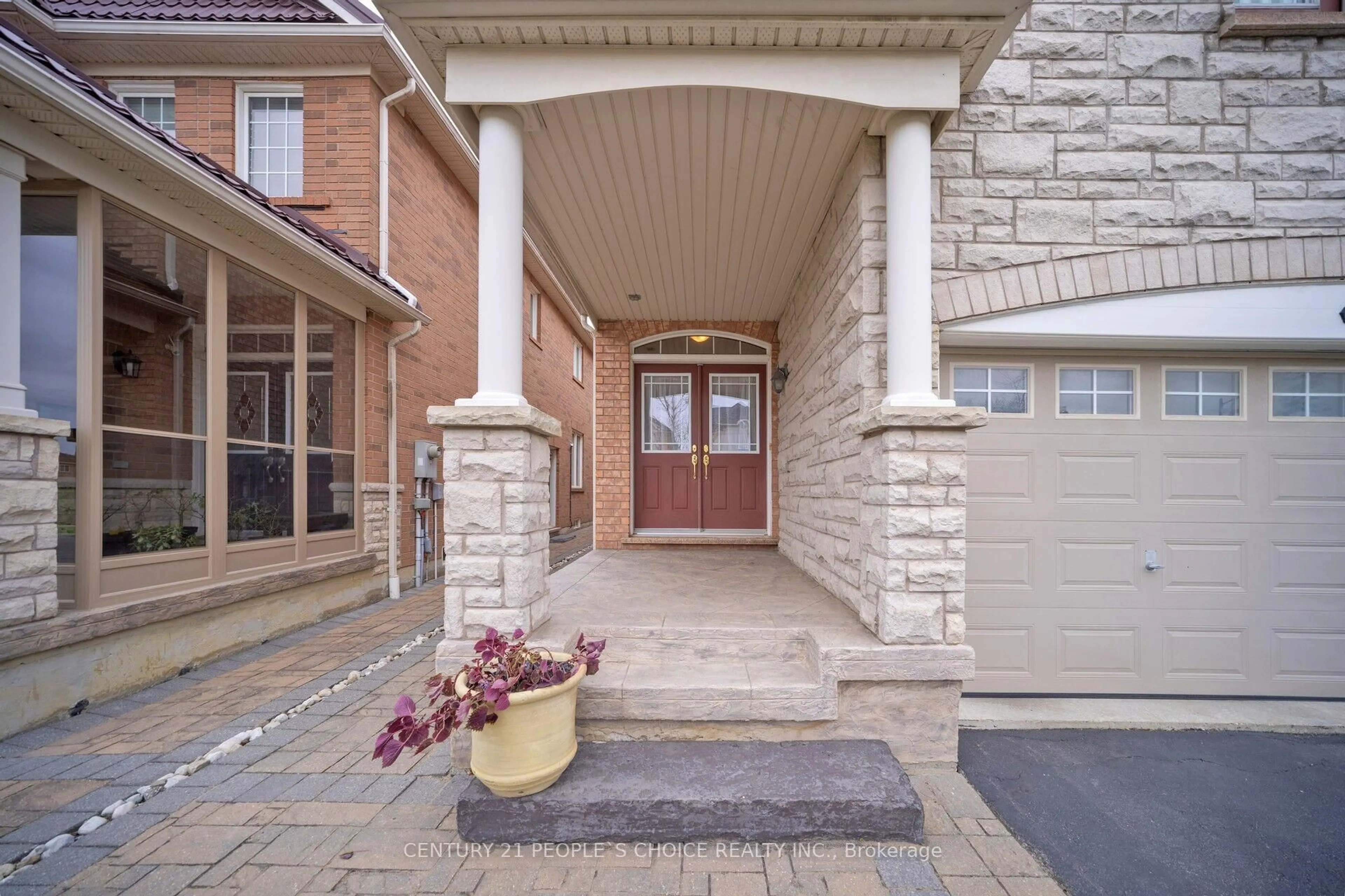 Unknown for 7278 Saint Barbara Blvd, Mississauga Ontario L5W 0C1