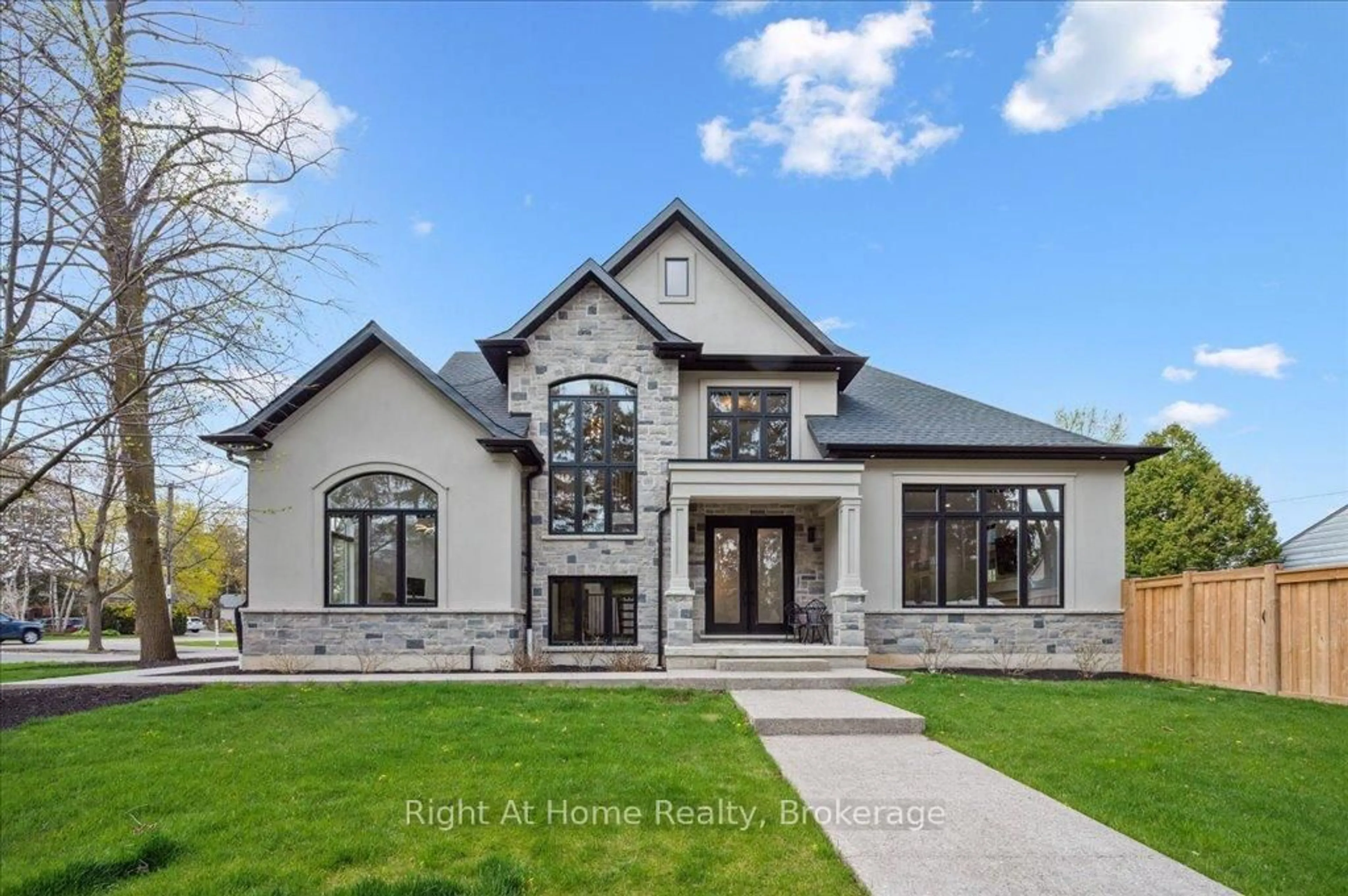 Home with brick exterior material, street for 817 King Rd, Burlington Ontario L7T 3K8
