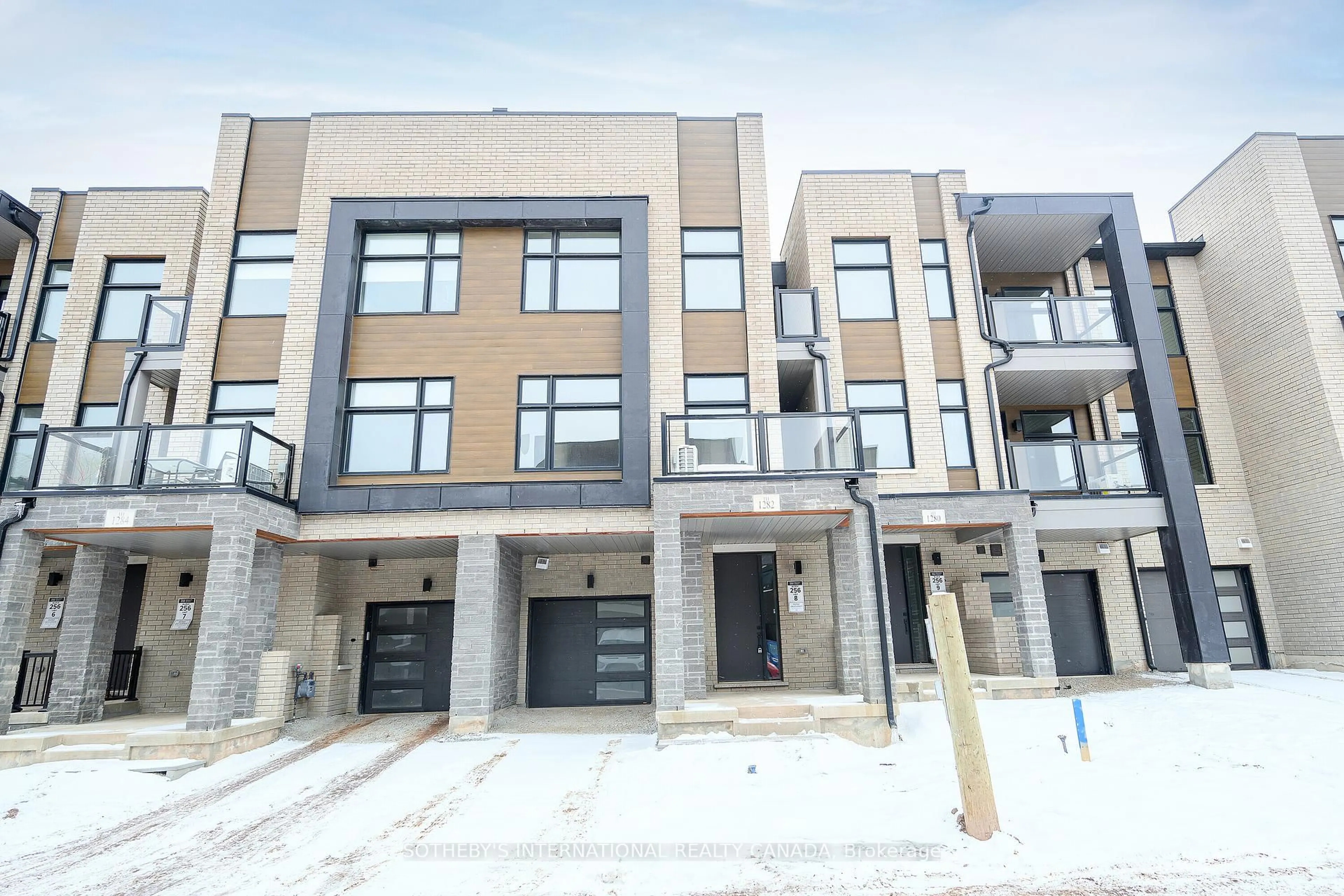 Unknown for 1282 Dempster Lane, Oakville Ontario L6H 7Y7