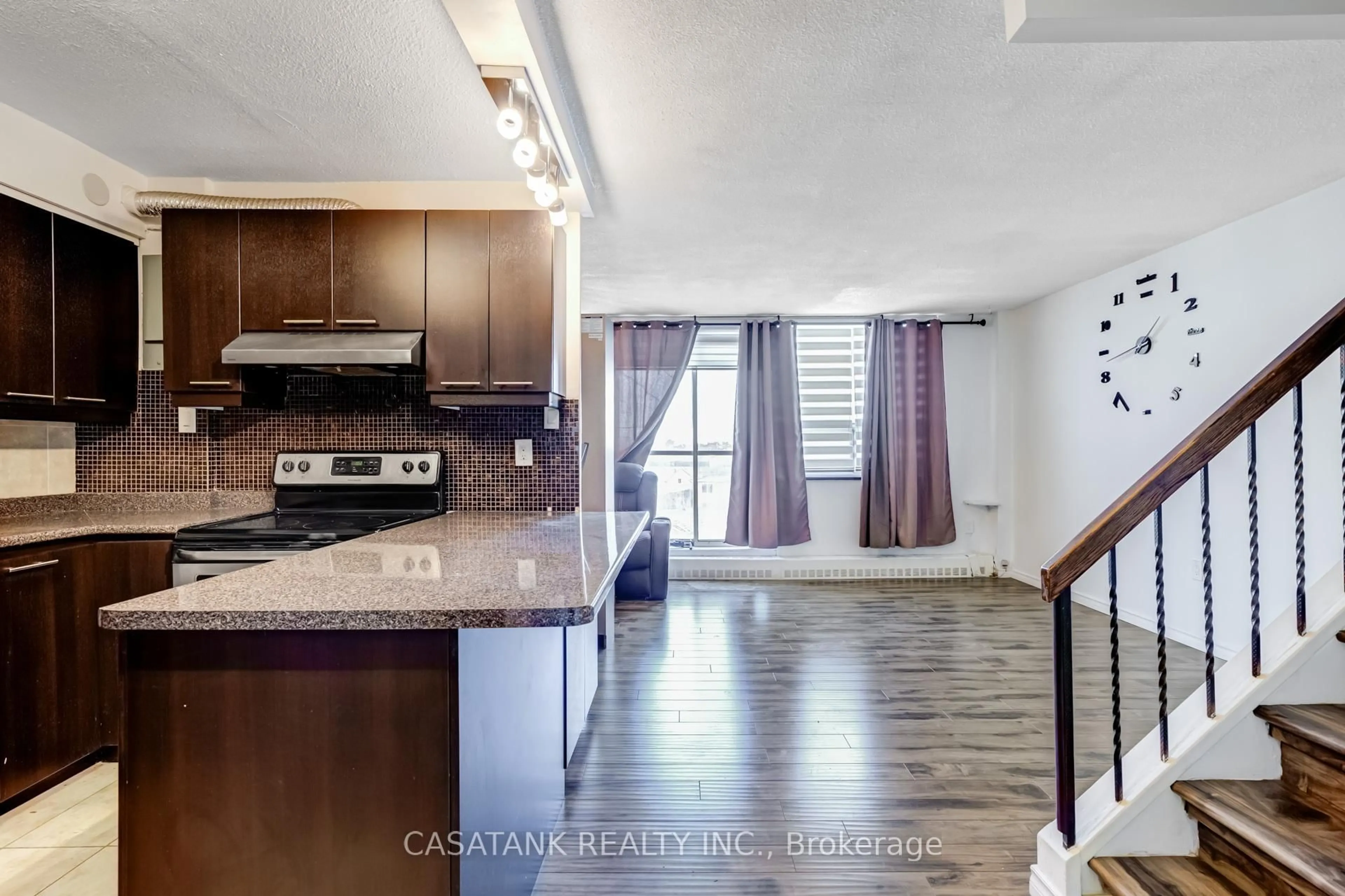 Open concept kitchen, unknown for 1050 Stainton Dr #308, Mississauga Ontario L5C 2T7