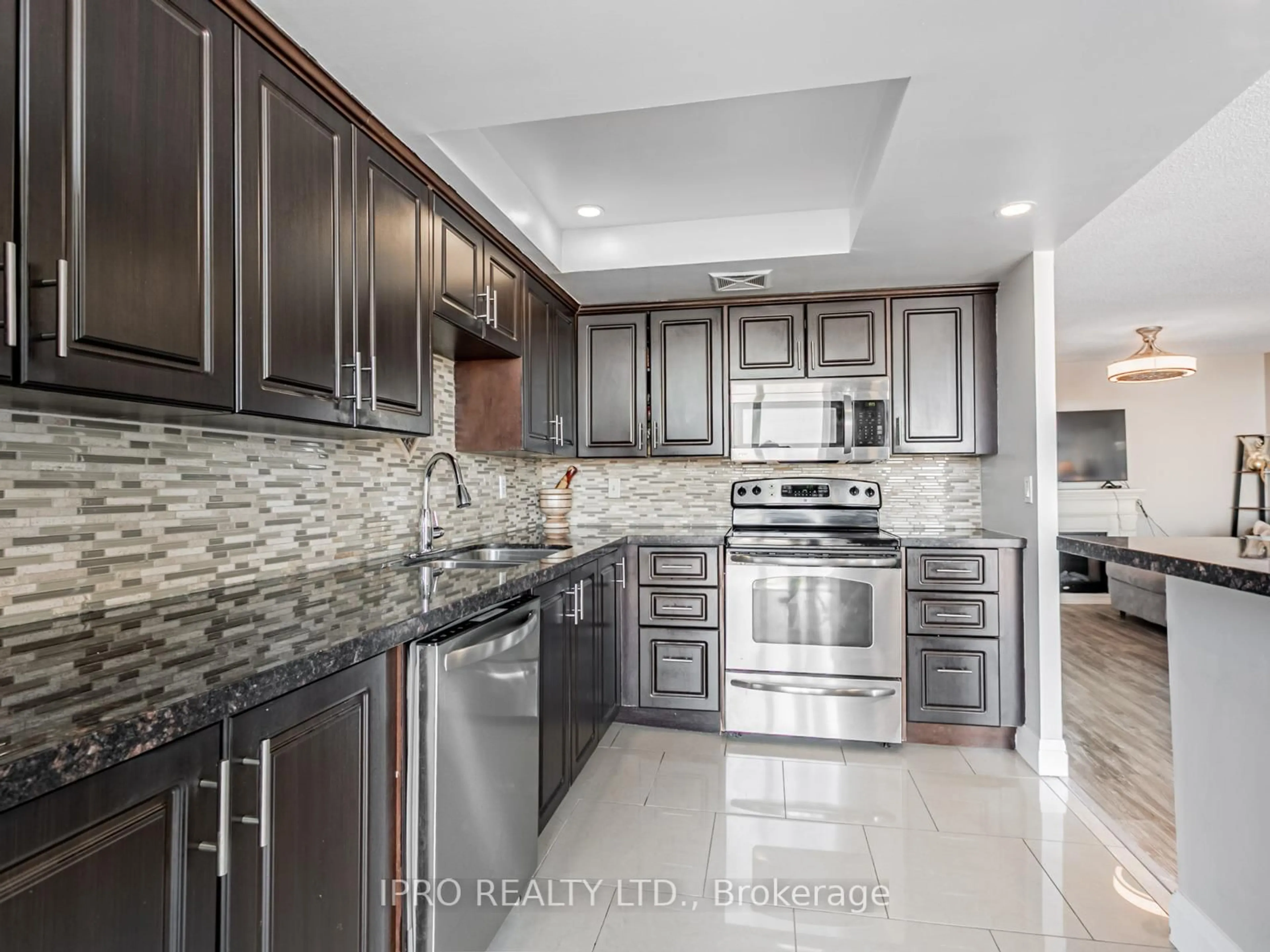 Unknown for 350 Webb Dr #1806, Mississauga Ontario L5B 3N6
