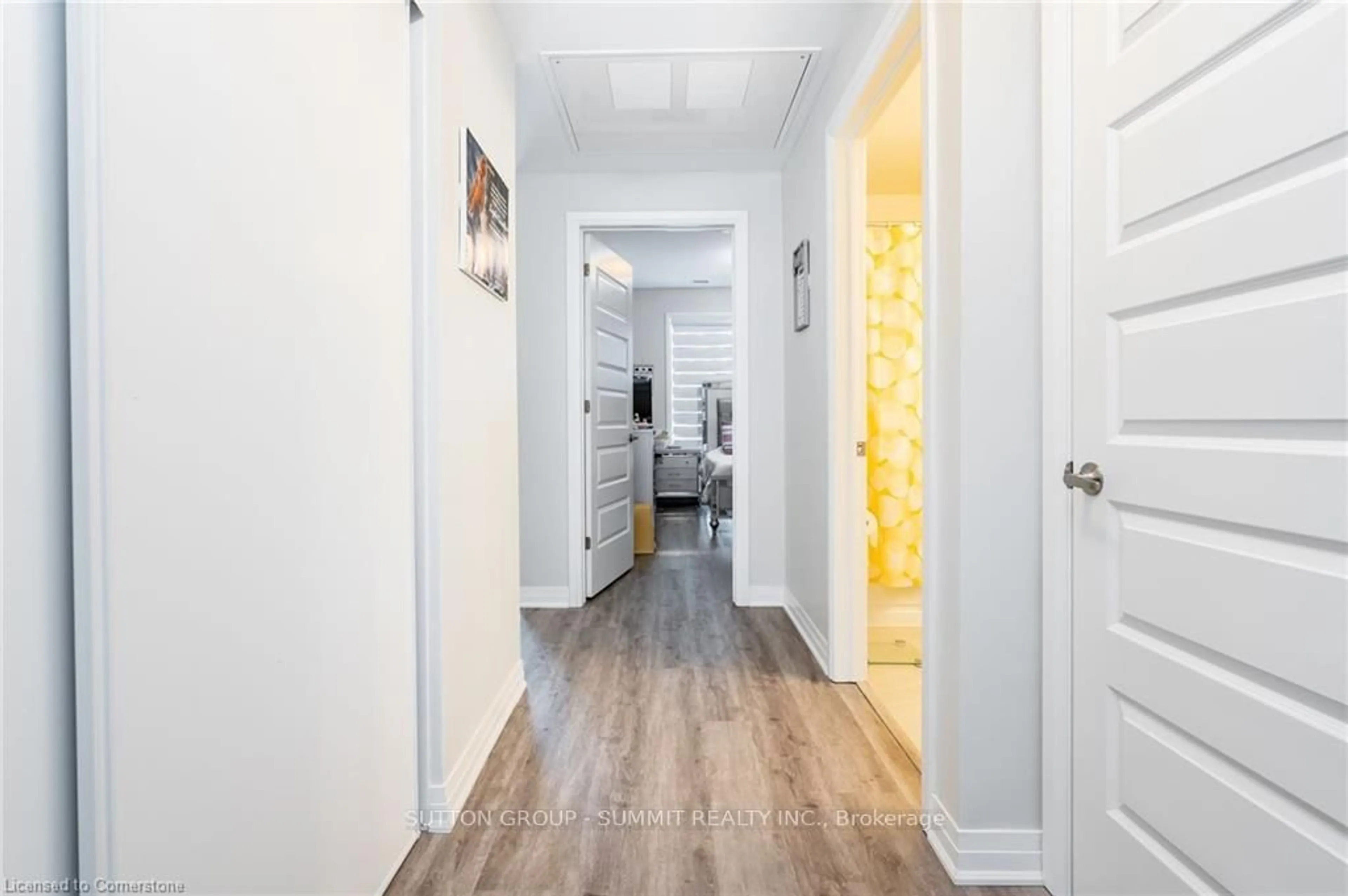 Indoor entryway for 470 Gordon Krantz Ave #202, Milton Ontario L9T 2X5
