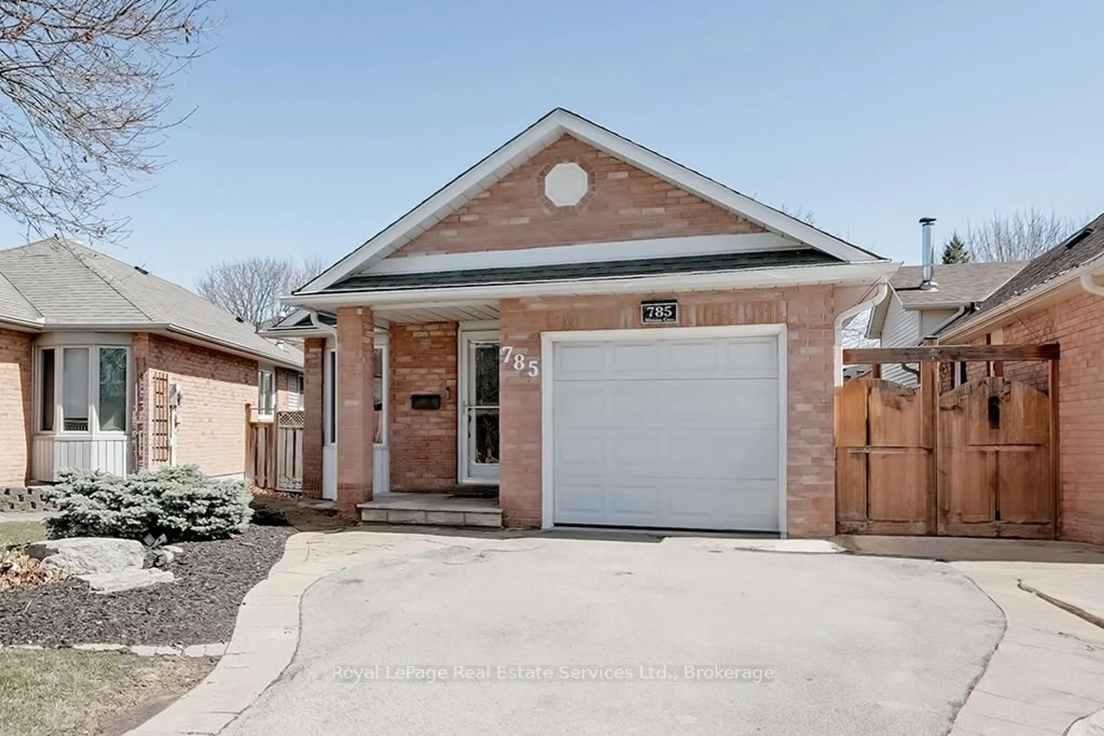 Home with brick exterior material, street for 785 Miriam Cres, Burlington Ontario L7S 2B7