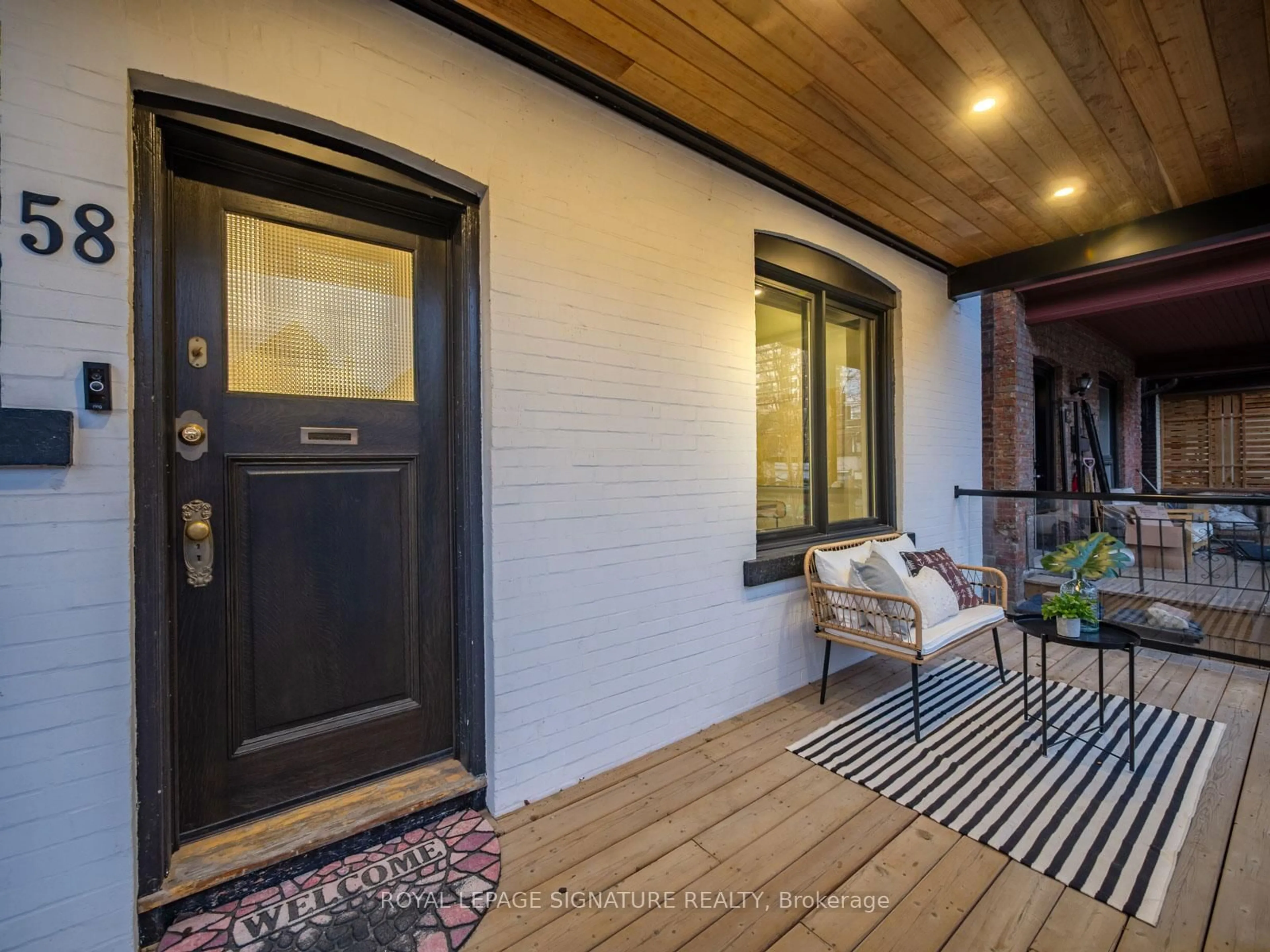 Indoor entryway for 58 Harvard Ave, Toronto Ontario M6R 1C6