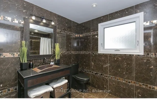Additional property image - 556 Holly Ave